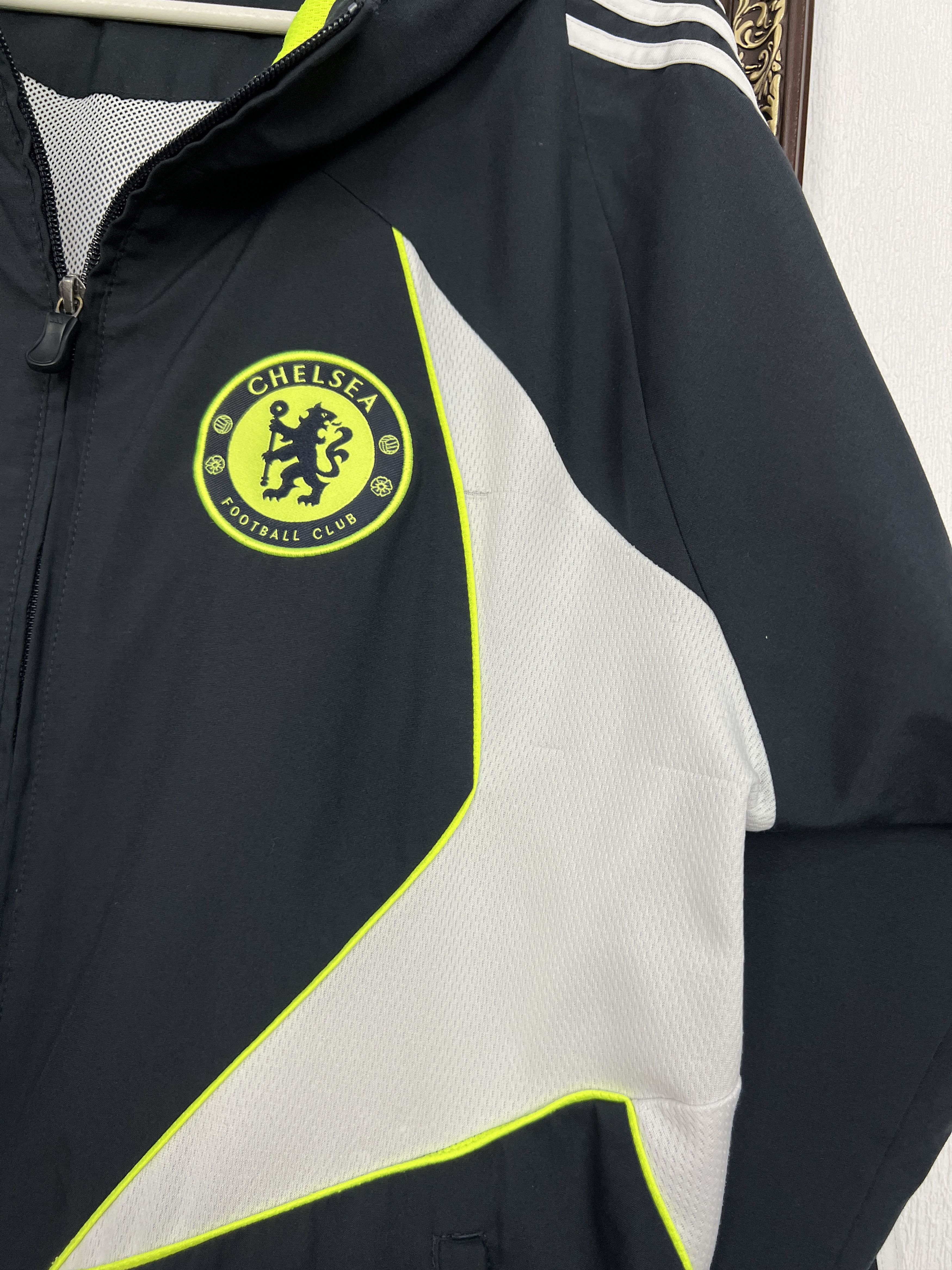 Adidas Vintage Adidas Chelsea Football Jacket Hooded Soccer Size US L / EU 52-54 / 3 - 4 Thumbnail