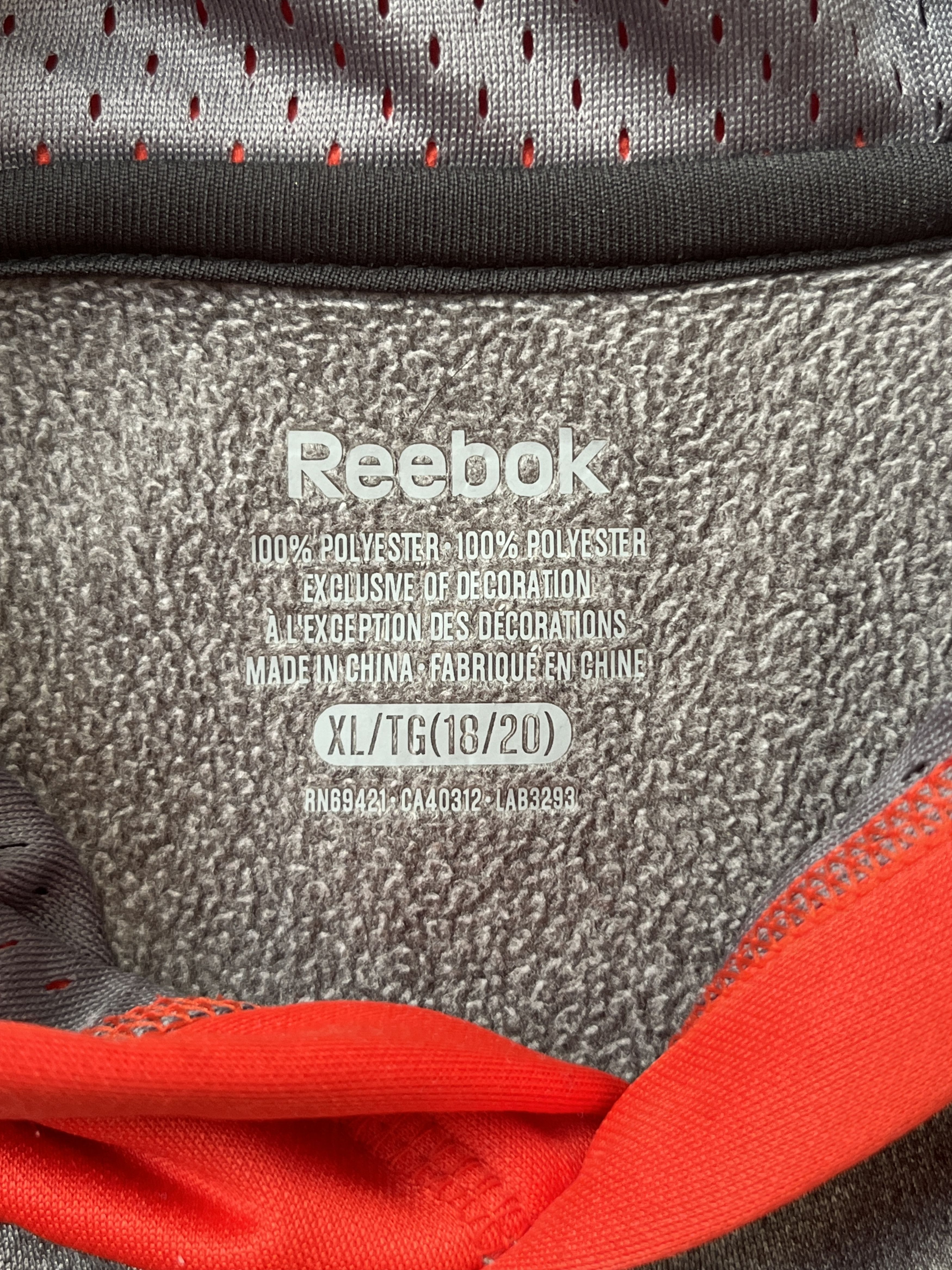 Reebok Reebok youth hoodie 18/20 Size US XL / EU 56 / 4 - 3 Thumbnail