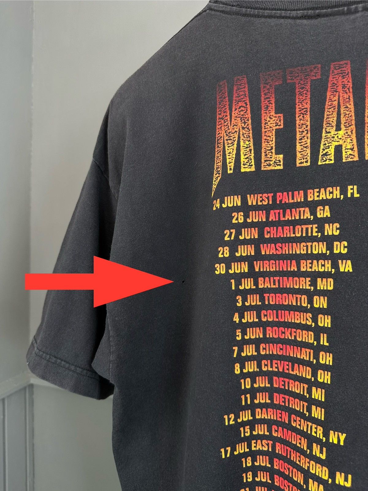 Metallica Vintage 1998 Metallica Summer Tour Tee Size US L / EU 52-54 / 3 - 8 Thumbnail
