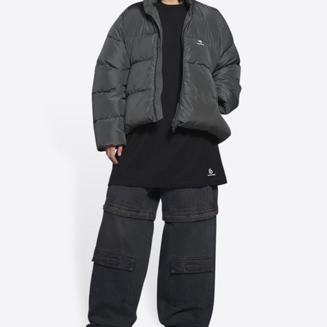 Balenciaga Sz 38 Balenciaga Oversized Logo Puffer Jacket Size US M / EU 48-50 / 2 - 5 Thumbnail