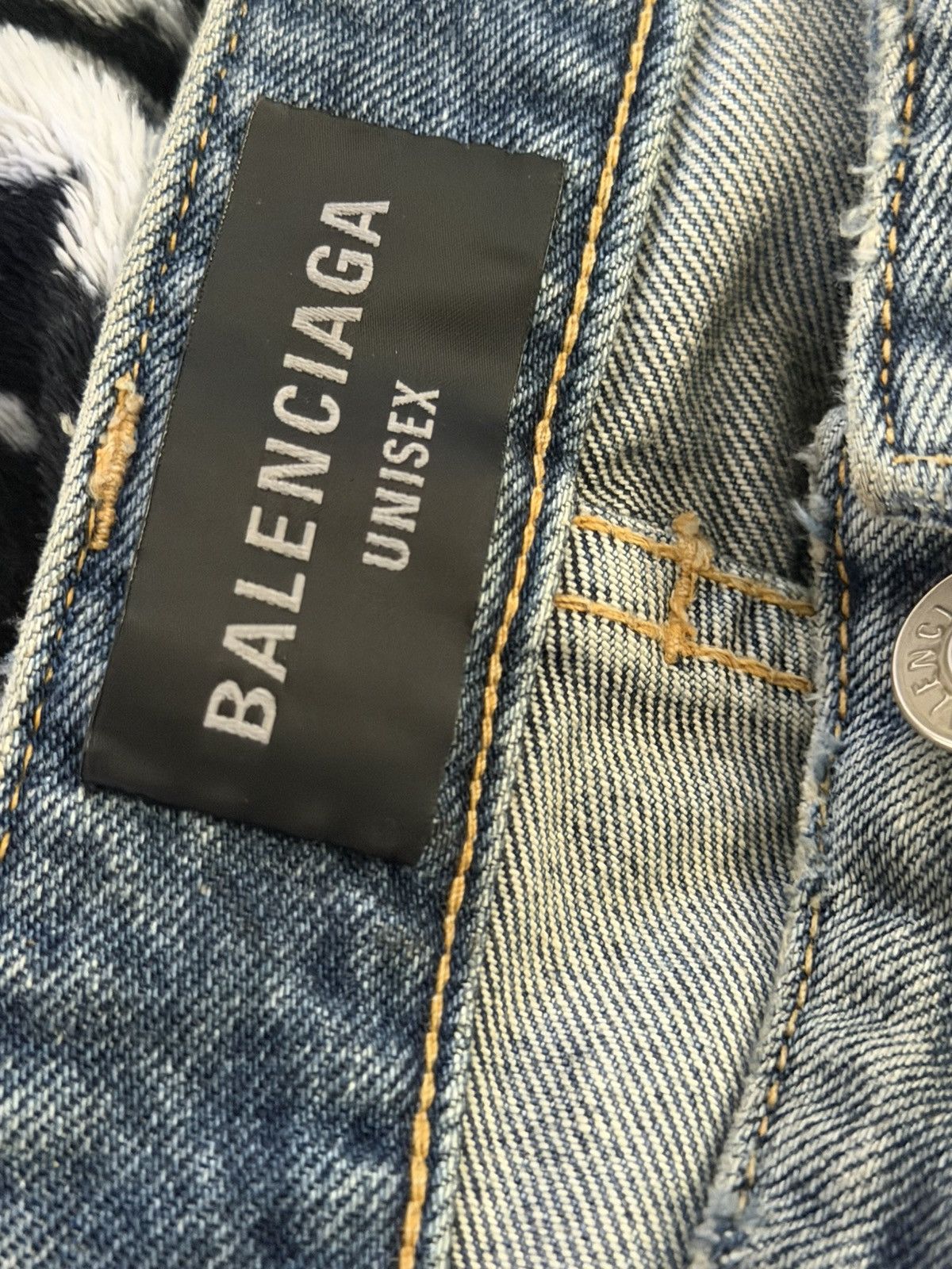 Balenciaga Balenciaga oil spill denim pants Size US 33 - 21 Thumbnail