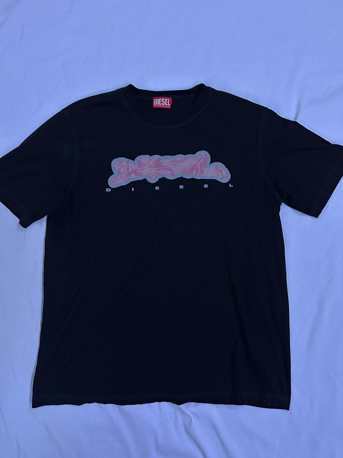 Diesel black and pink diesel t shirt Size US L / EU 52-54 / 3 - 1 Thumbnail
