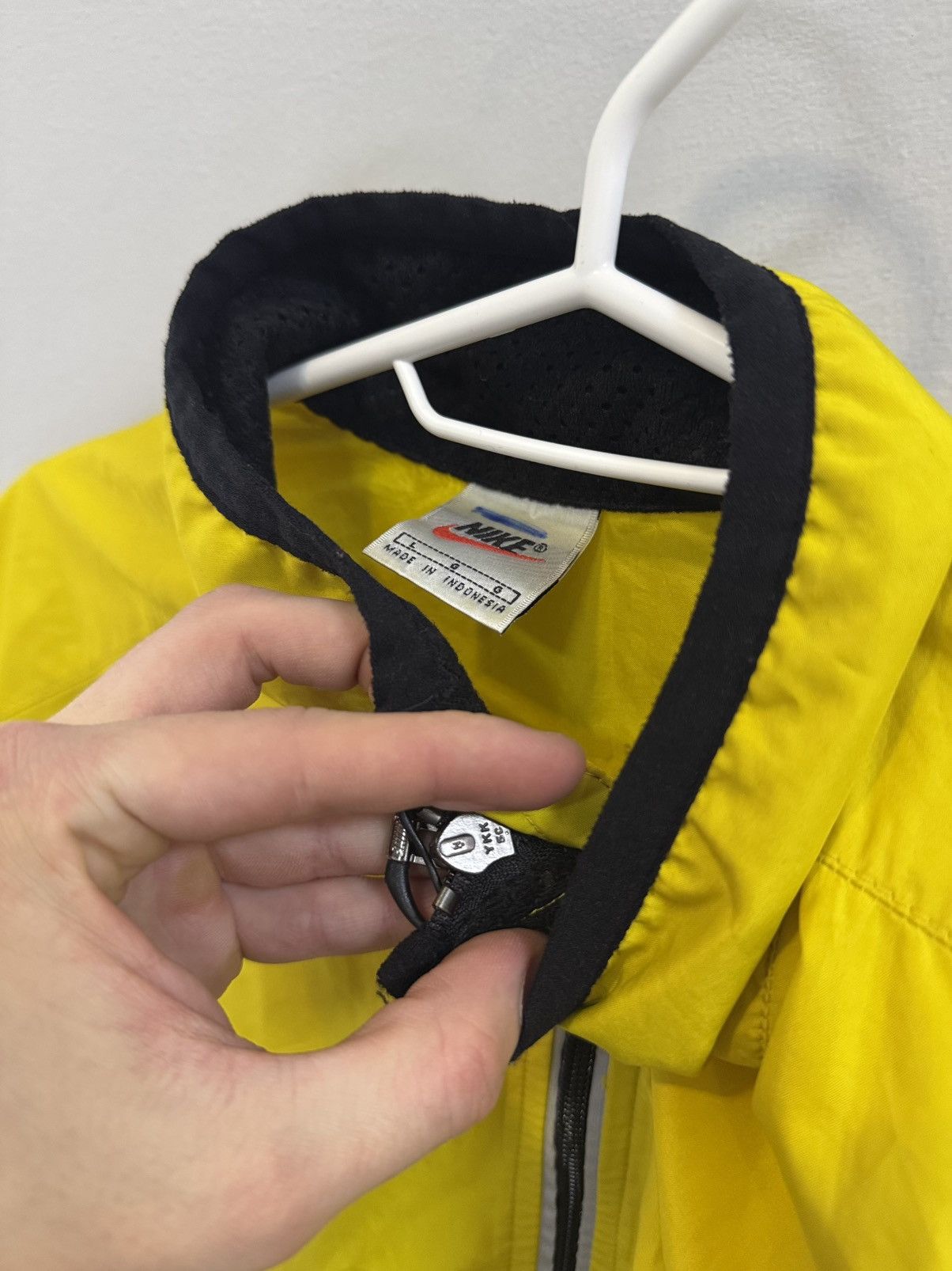 Nike × Vintage 90s Nike Vintage Swoosh Logo Retro Vest Rare Size US L / EU 52-54 / 3 - 5 Thumbnail