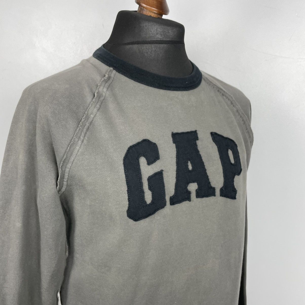 Gap × Vintage Vintage GAP Avantgarde Sweatshirt style y2k japanese Size US S / EU 44-46 / 1 - 3 Thumbnail