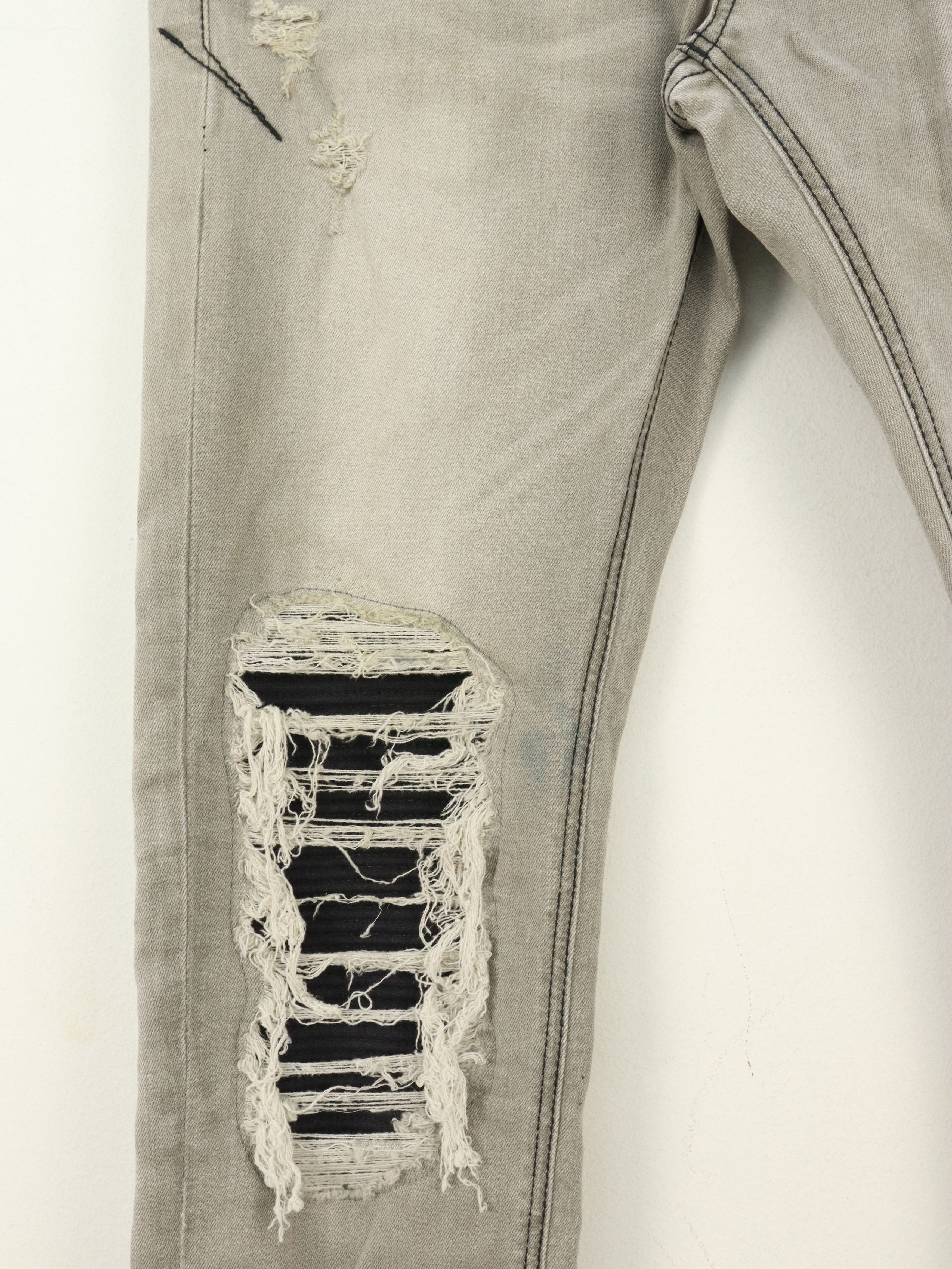 GOSTAR DE FUGA FUGA Skinny Distressed Patched Stretchable Pant Size US 33 - 6 Thumbnail