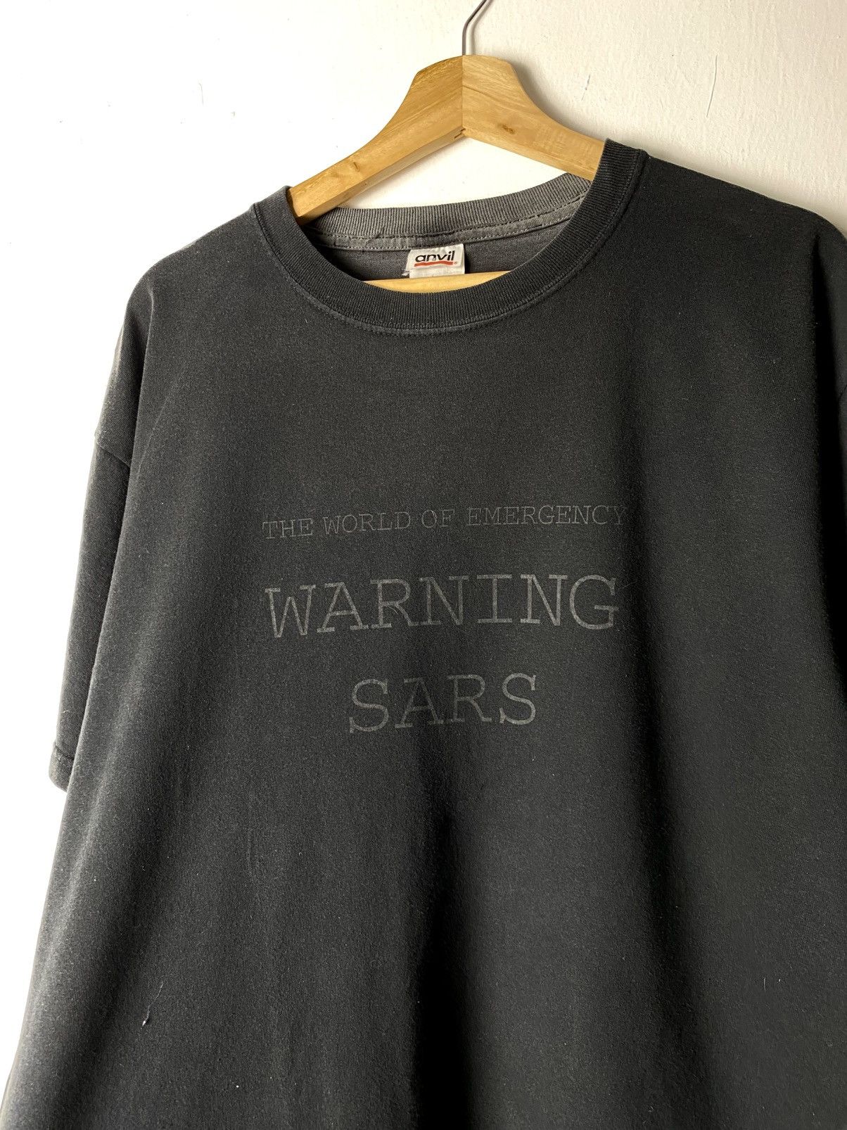 Anvil Vintage Warning Sars World Emergency Size US L / EU 52-54 / 3 - 5 Thumbnail