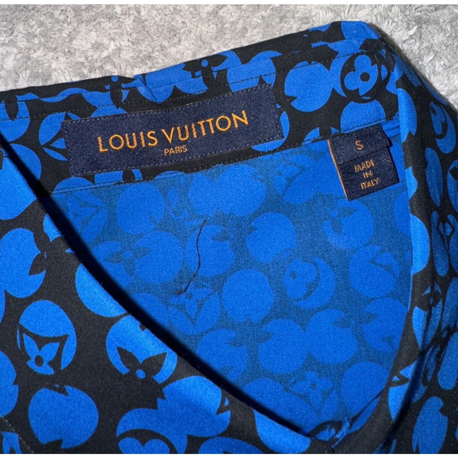 Louis Vuitton Louis Vuitton DNA Blue Circle Logo Long Sleeve Monogram Size US S / EU 44-46 / 1 - 6 Thumbnail