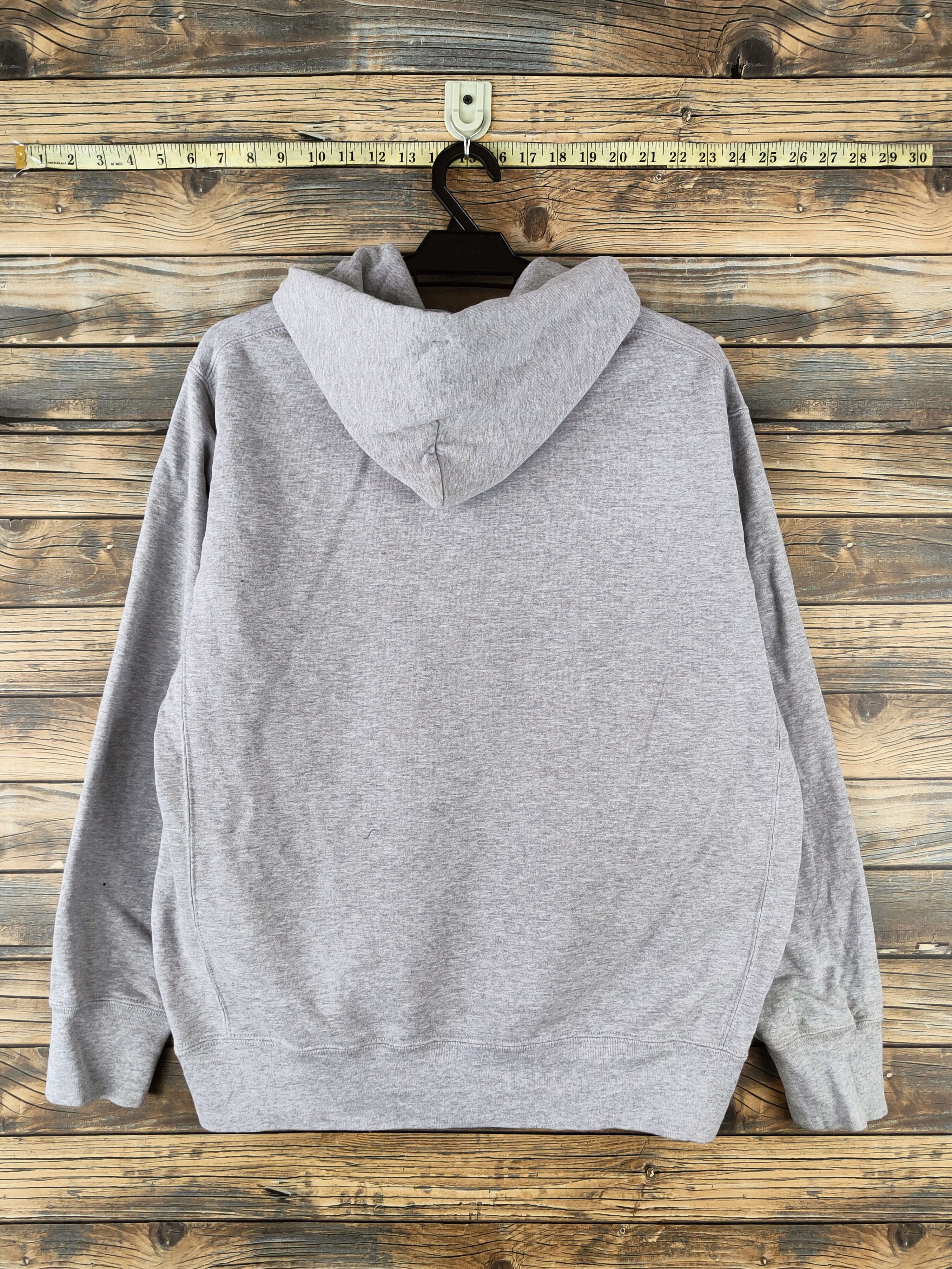 Uniqlo Distressed and Faded stuff by Uniqlo Gray Hoodie Sweatshirt Size US L / EU 52-54 / 3 - 8 Thumbnail