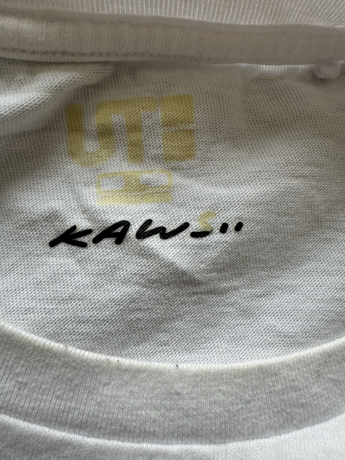 Kaws × Uniqlo Kaws Uniqlo Chum Vintage Tee Size US XL / EU 56 / 4 - 3 Thumbnail