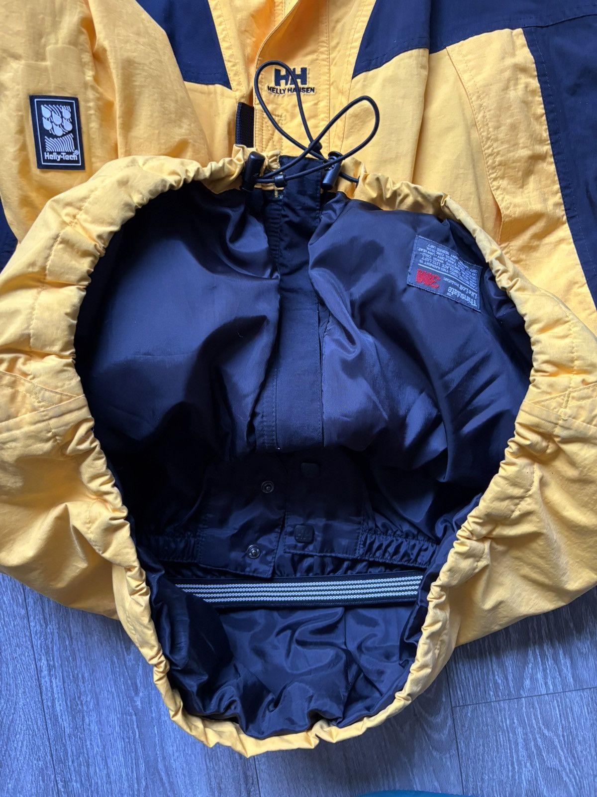 Helly Hansen Vintage Helly Hansen Helly Tech Thinsulate Liteloft Jacket Size US L / EU 52-54 / 3 - 12 Thumbnail