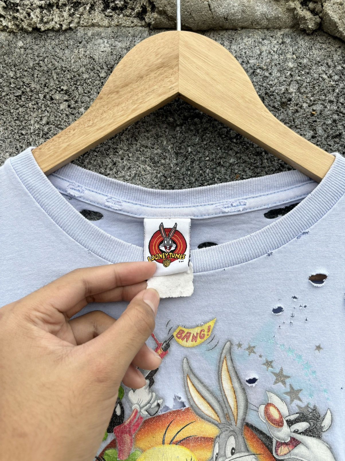 Vintage Thrashed Looney Tunes Tee Shirt Distressed Size US XL / EU 56 / 4 - 2 Thumbnail