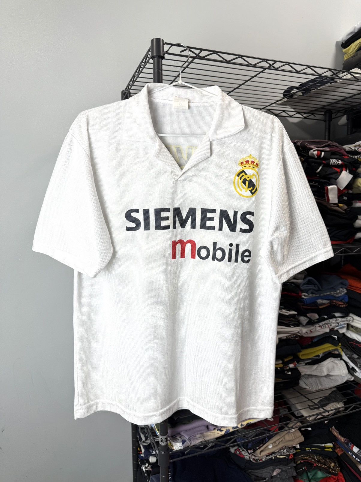 Vintage 1990’s Vintage Real Madrid Beckham Soccer Jersey T Shirt Size US S / EU 44-46 / 1 - 1 Thumbnail