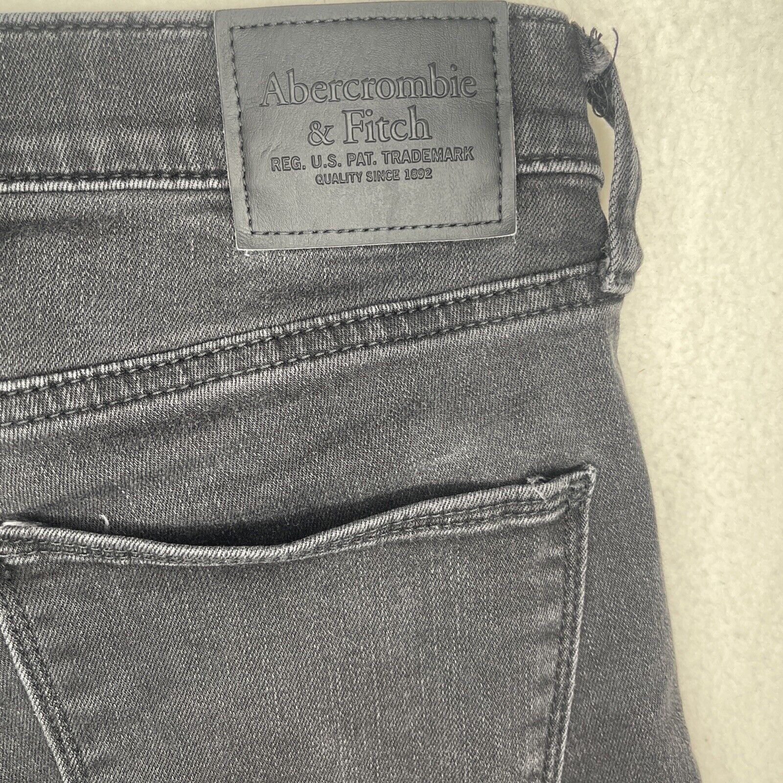 Abercrombie & Fitch Abercrombie Fitch Men's Jeans 30x32 Black Skinny Taper Size US 30 / EU 46 - 4 Thumbnail