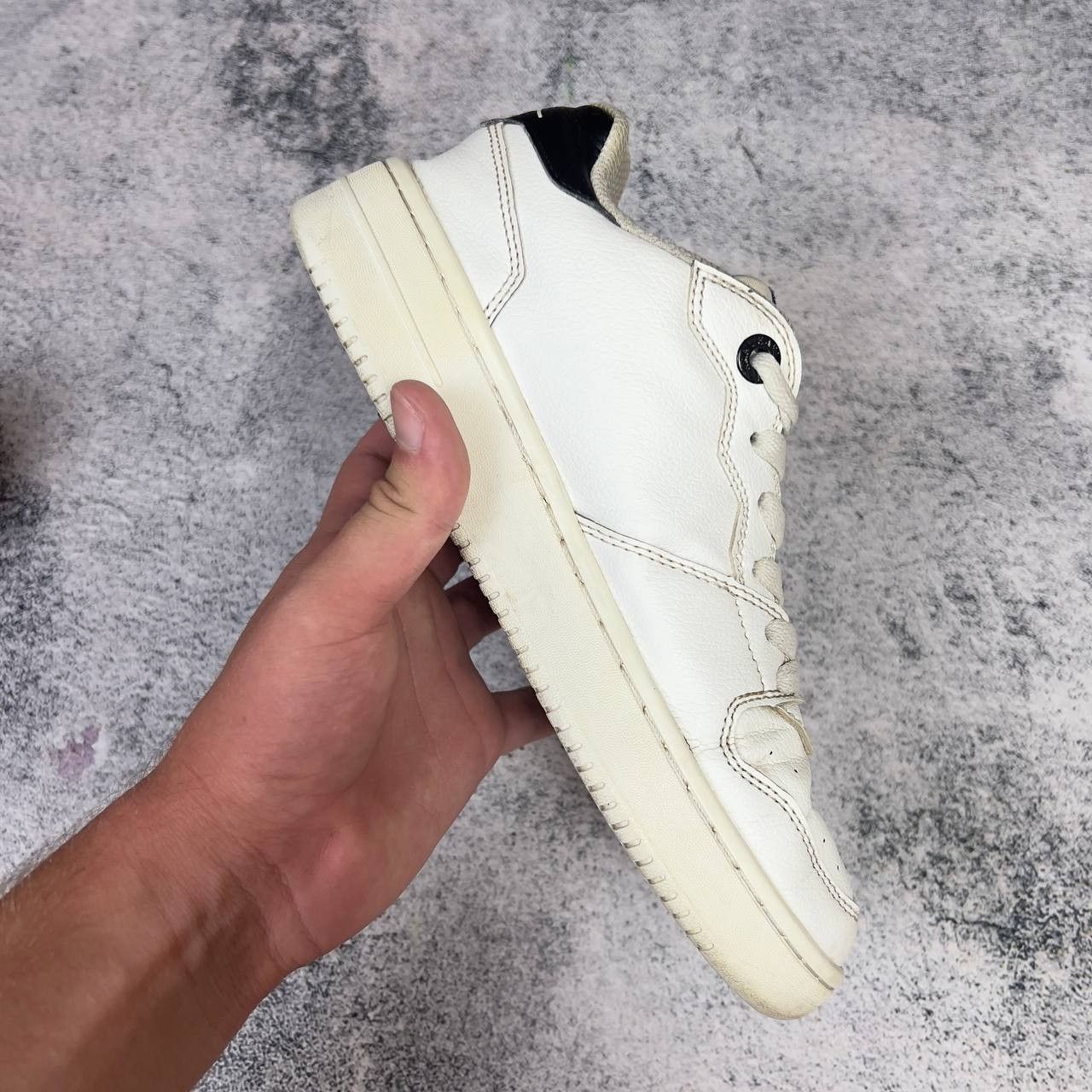 Karl Kani Karl Kani Shoes Unisex Size EUR 37.5 White` Size US 7 / IT 37 - 15 Thumbnail
