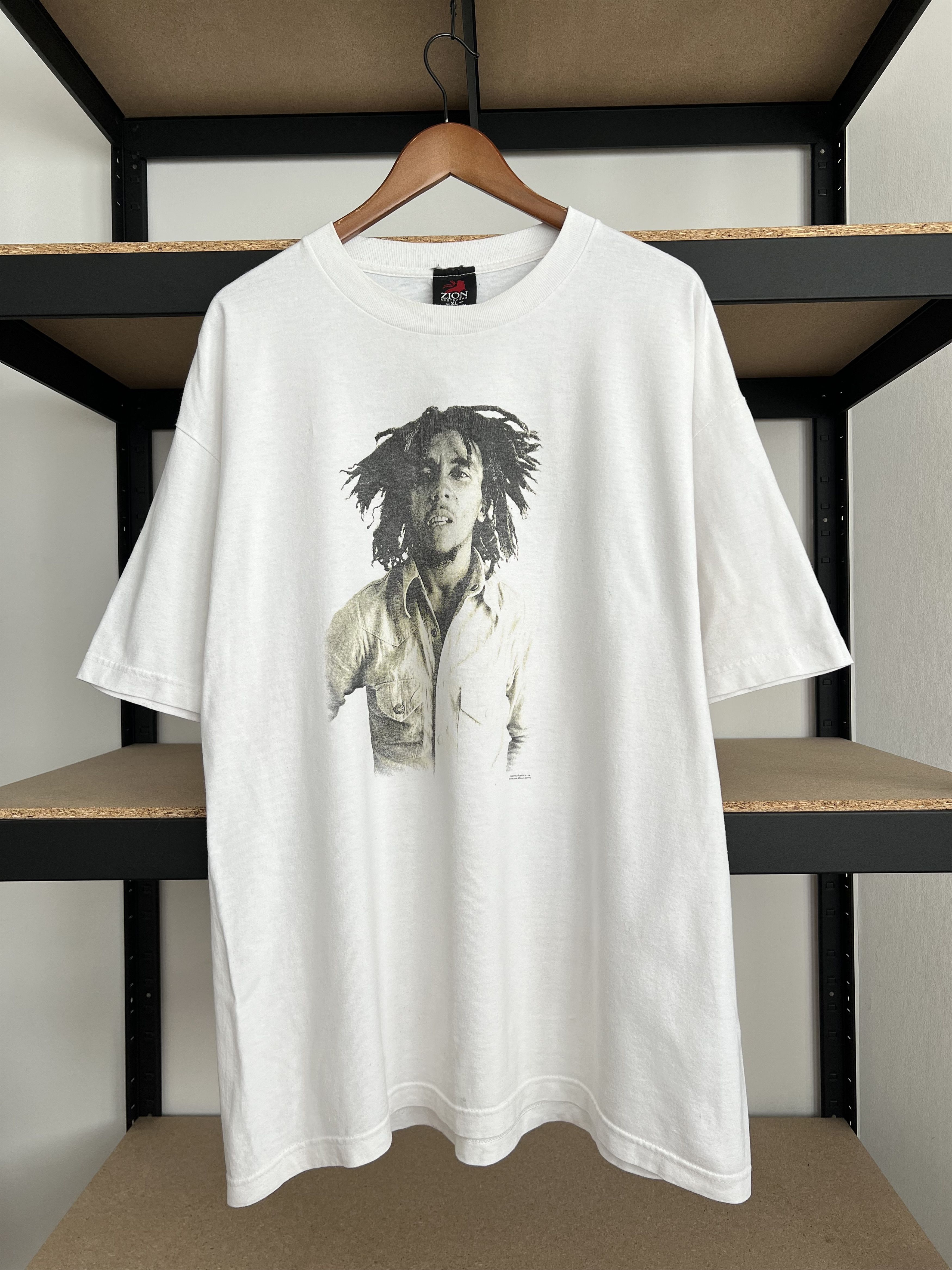 Band Tees Vintage 2000 Bob Marley Jamaica White T-shirt Size US XL / EU 56 / 4 - 1 Thumbnail