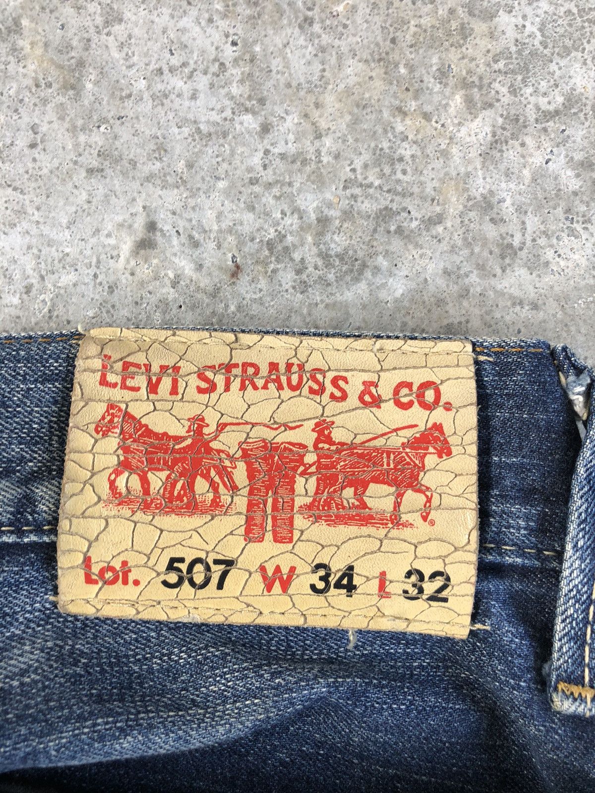 If Six Was Nine Y2k Levi’s Flared Jeans Distressed Jeans Mudwash 507 Size US 33 - 18 Thumbnail