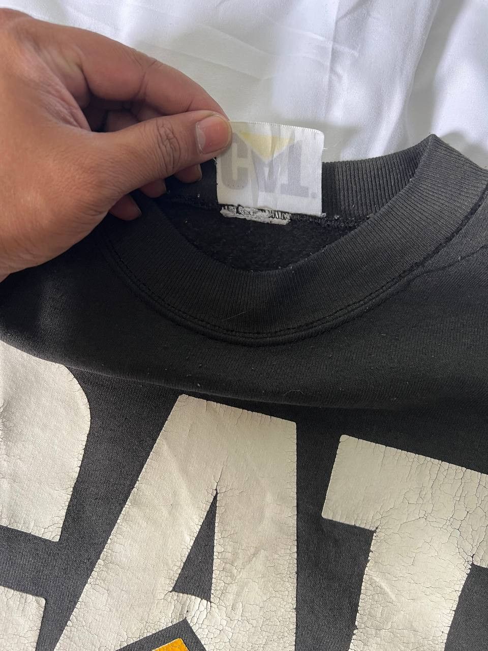 Caterpillar × Vintage Vintage Sunfaded Caterpillar Inc Big Logo Sweatshirt Size US L / EU 52-54 / 3 - 9 Thumbnail