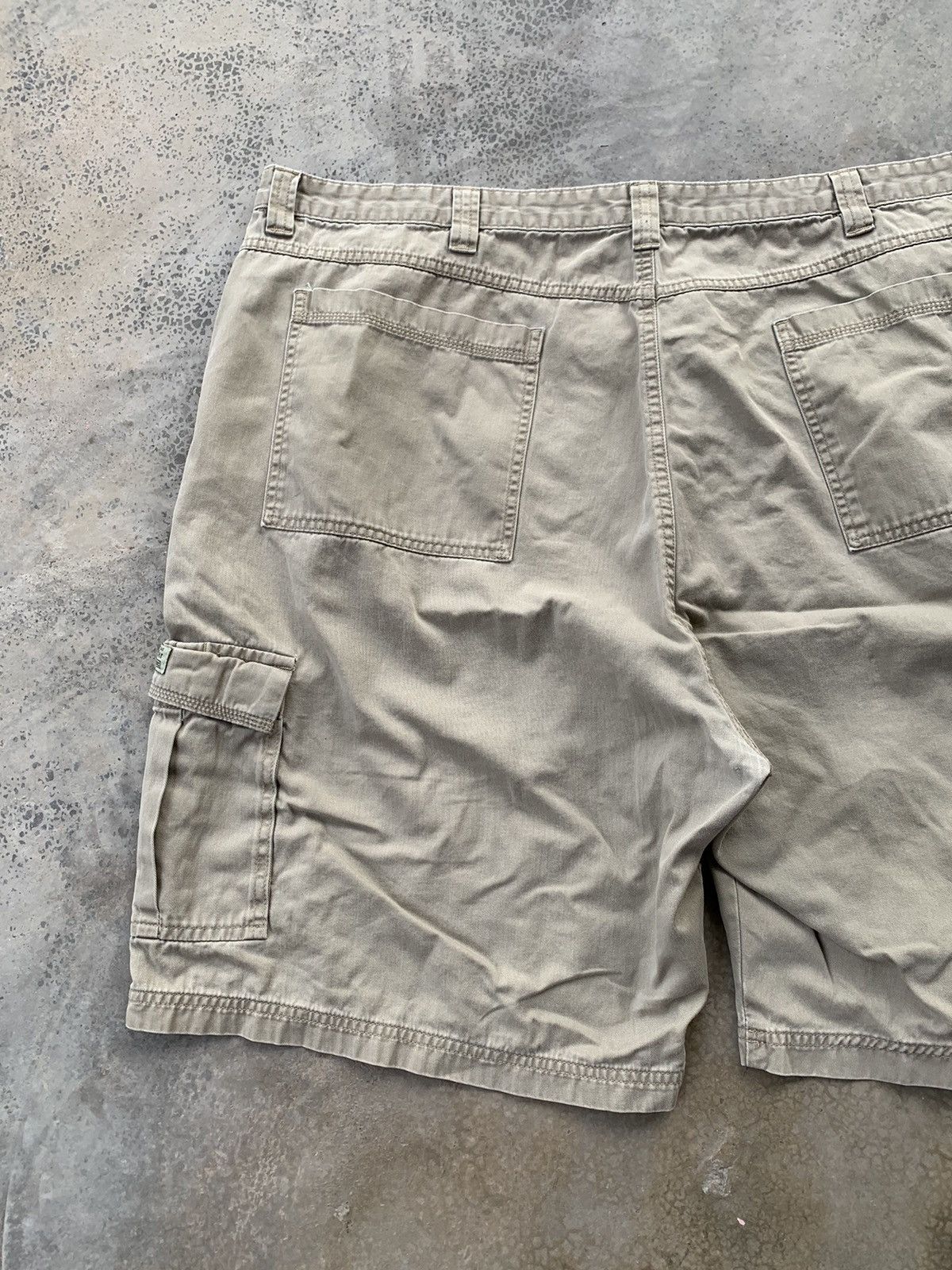 Wrangler 🔥 Big Size Wrangler Multipocket Cargo Short Pants Workwear Size US 44 / EU 60 - 7 Thumbnail