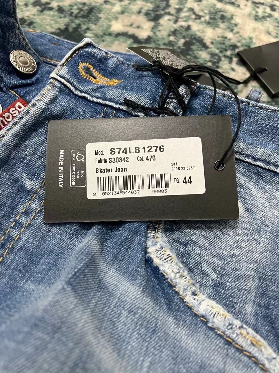 Dsquared2 Dsquared2 Blue Washed SKATER Slim Mid 9-Length Size US 28 / EU 44 - 7 Thumbnail