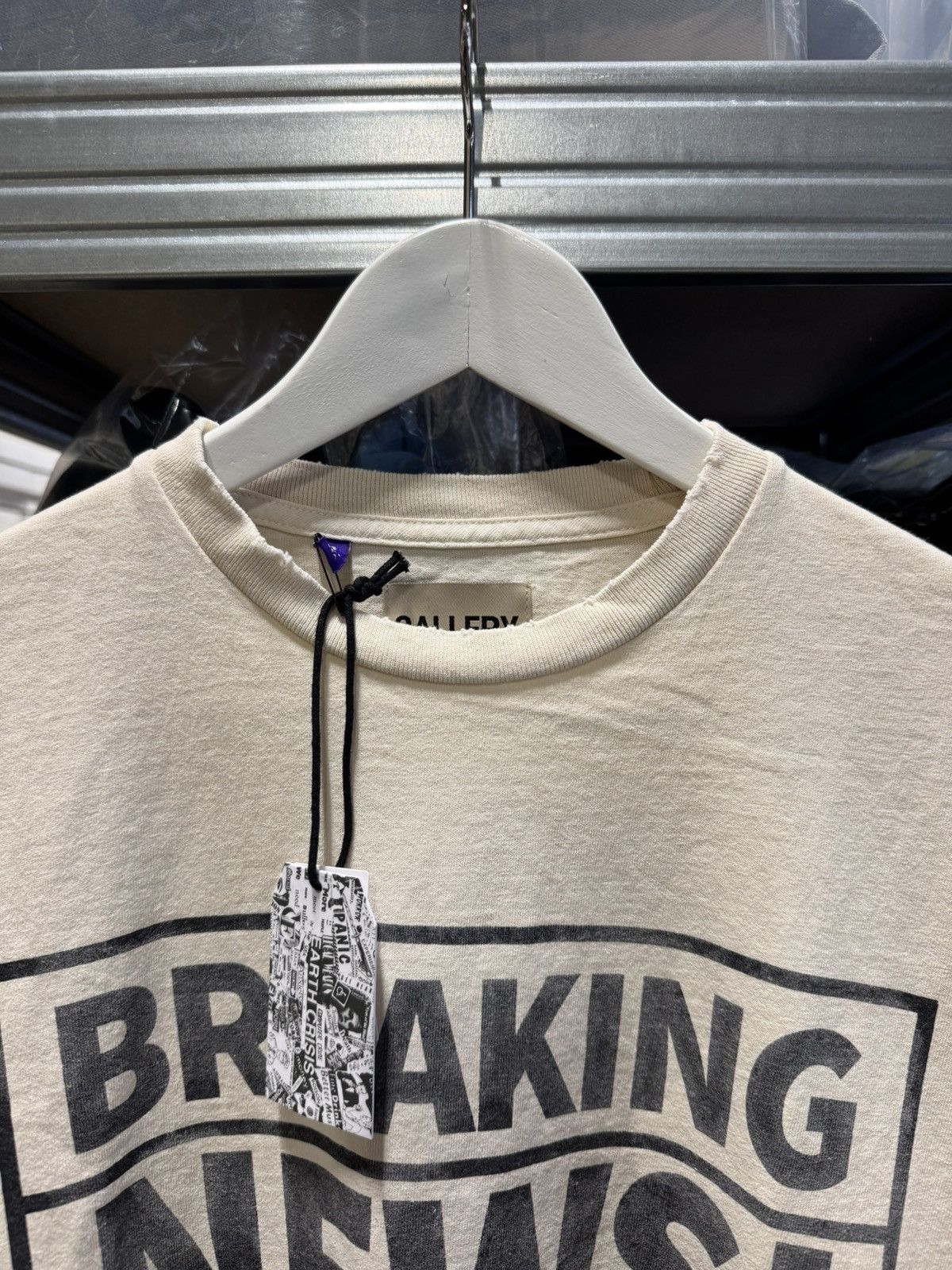 Gallery Dept. Gallery Dept Breaking News T-Shirt NEW Size US XL / EU 56 / 4 - 4 Thumbnail