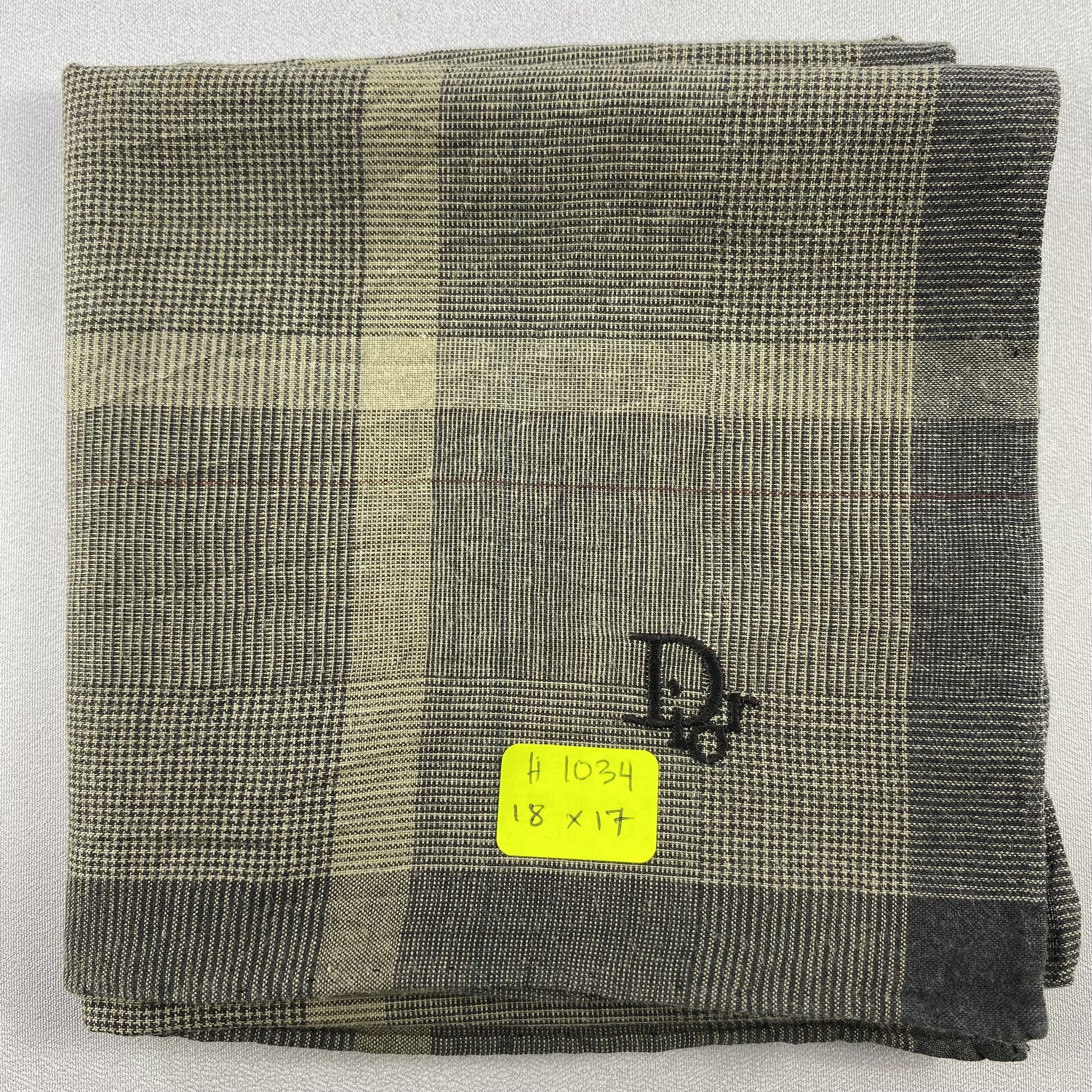 Vintage Dior Bandana/ Handkerchief / Neckerchief Size ONE SIZE - 5 Thumbnail
