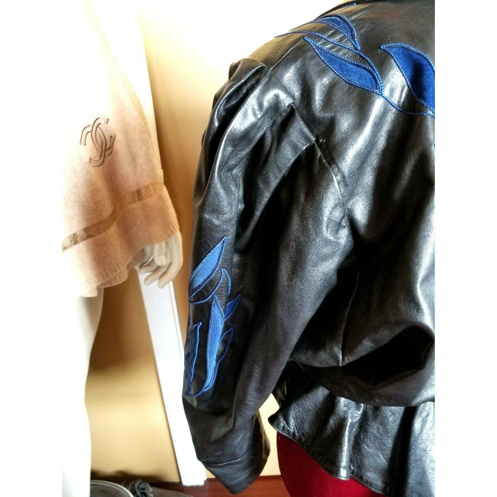 Vintage VINTAGE Zary's PARIS Black Leather Jacket Embellished Size S / US 4 / IT 40 - 6 Thumbnail