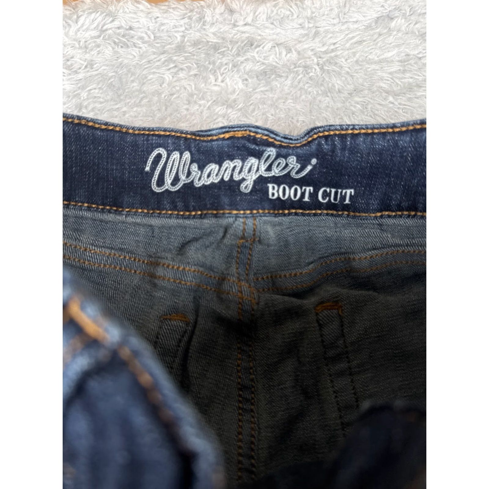 Wrangler Wrangler Women’s Jeans Bootcut Denim Cotton Stretch 28x30 Blue Vintage-Inspired Western Size 28" / US 6 / IT 42 - 6 Thumbnail