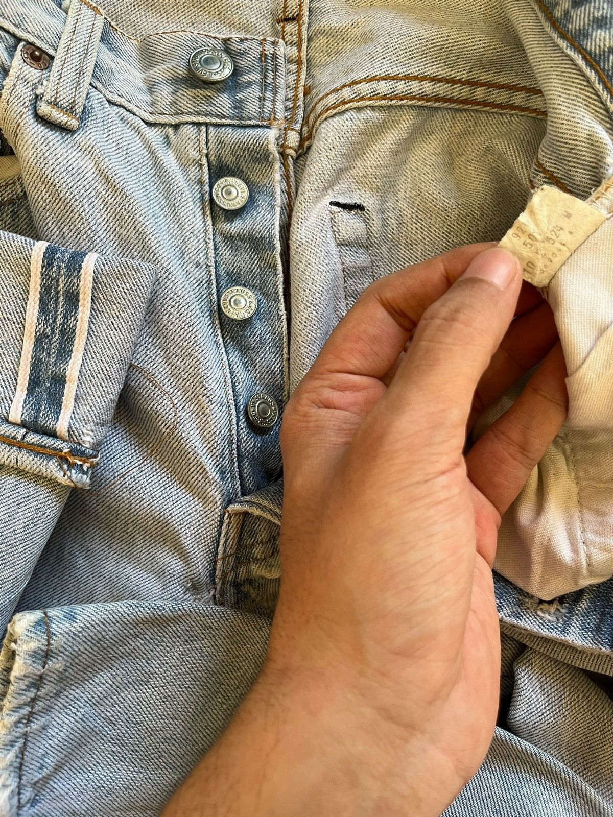 Levi's Vintage 70s Levis 501 Selvedge Bartacks Jeans Button 524 Size US 26 / EU 42 - 10 Thumbnail