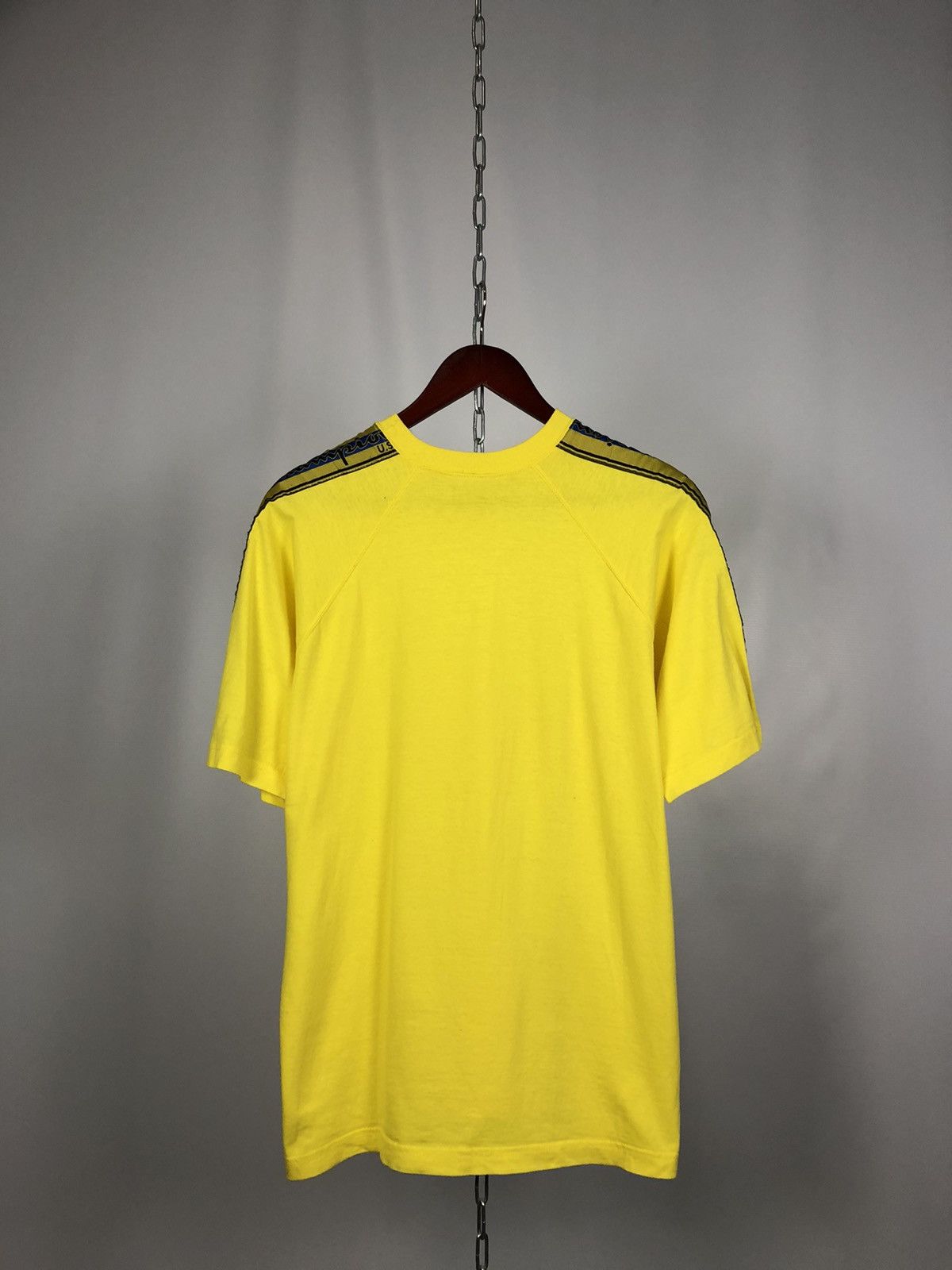 Champion × Vintage Champion vintage big logo T-shirts sportswear rare Size US M / EU 48-50 / 2 - 5 Thumbnail