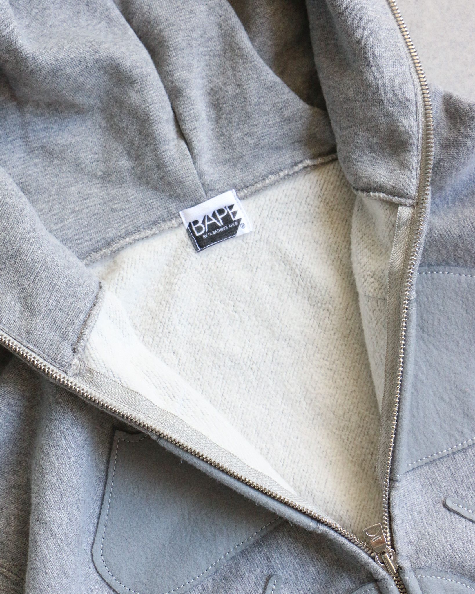 Bape BAPE Kaws Tonal Logo Zip Up Hoodie Grey Size US M / EU 48-50 / 2 - 5 Thumbnail