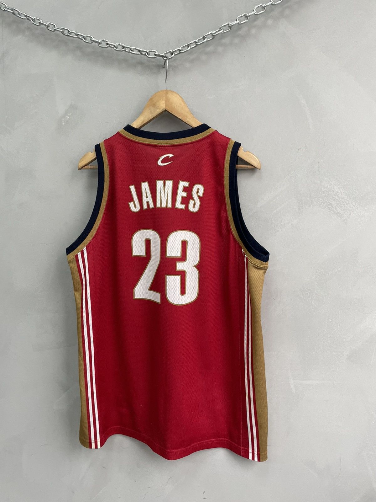 NBA Retro James 23 champion basketball jersey y2k Size US L / EU 52-54 / 3 - 9 Thumbnail