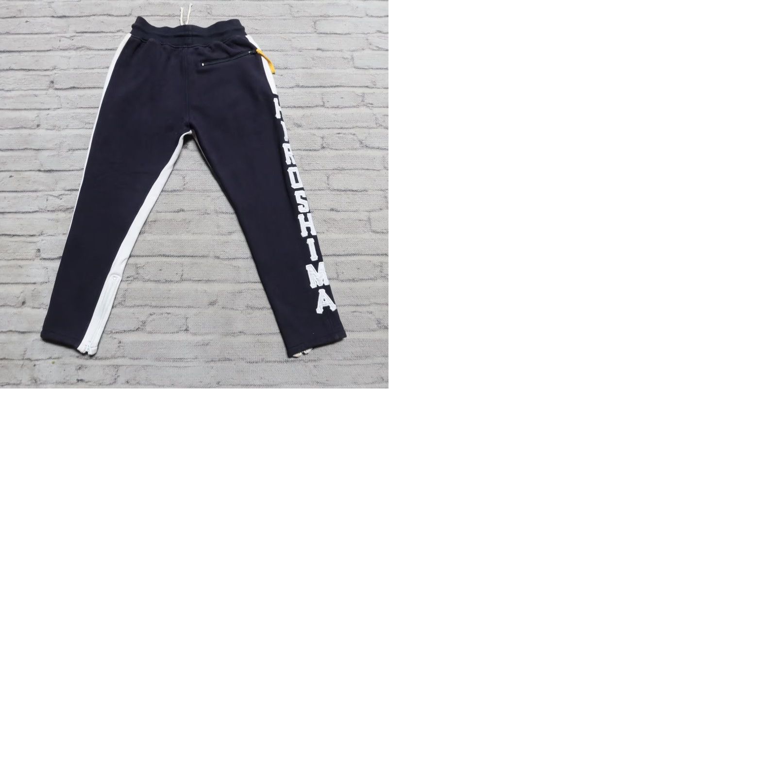 Vintage Iro-Ochi Hiroshima Baseball Sweatpants M Navy Mens Sizes M Sweatpants Baseball Shooting? Size US 31 - 9 Thumbnail