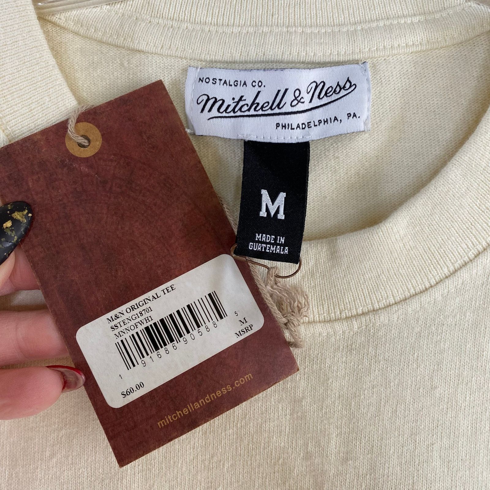 Mitchell & Ness Mitchell & Ness Cream Tee Short Sleeve Sweatshirt Sports Med Size US M / EU 48-50 / 2 - 6 Thumbnail