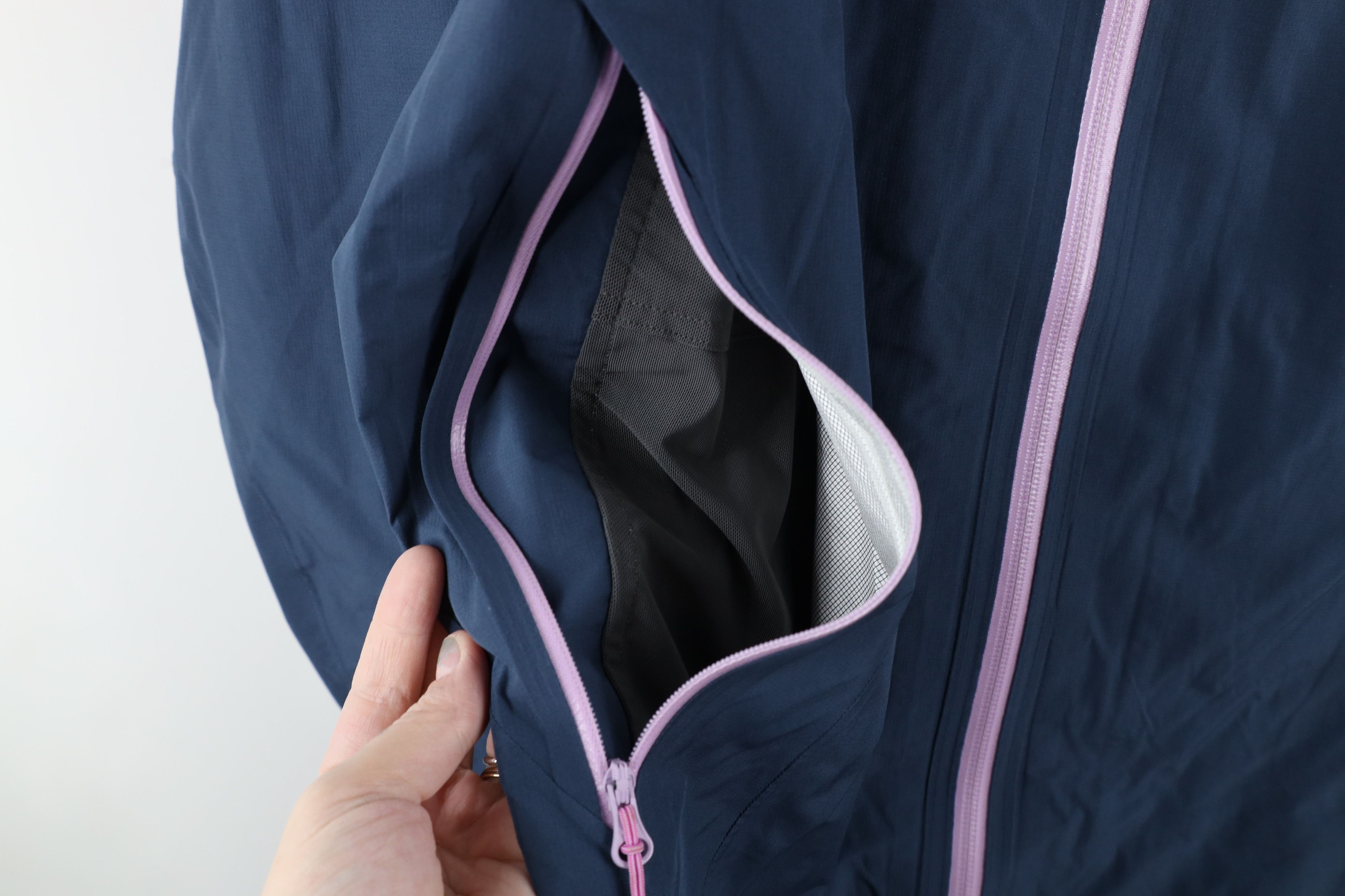 Mountain Hardwear × Vintage Mountain Hardwear Quasar Lite Waterproof Hooded Rain Jacket Size L / US 10 / IT 46 - 7 Thumbnail