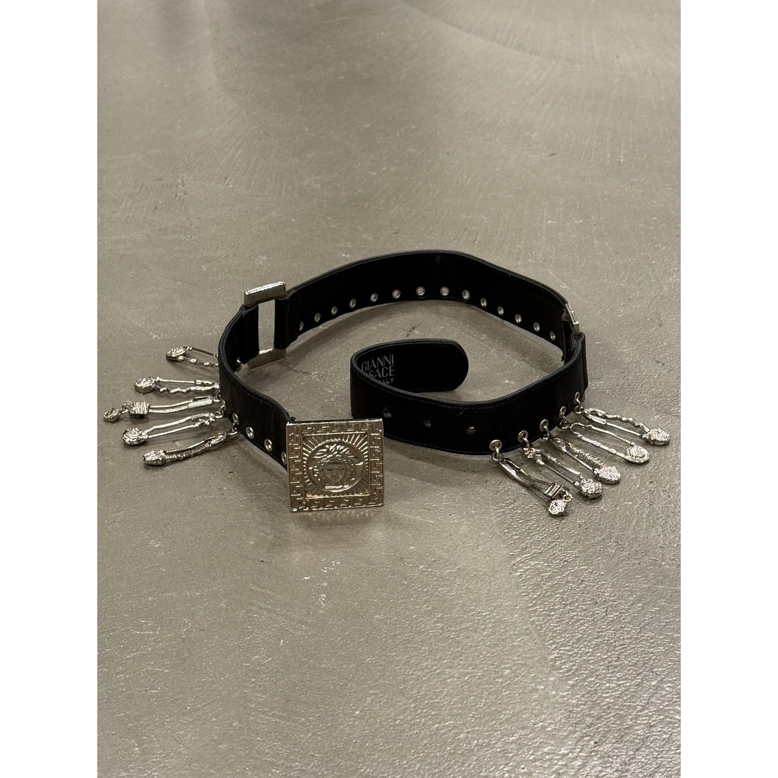 Versace 1990s Gianni Versace safety pin leather belt Size ONE SIZE - 1 Thumbnail