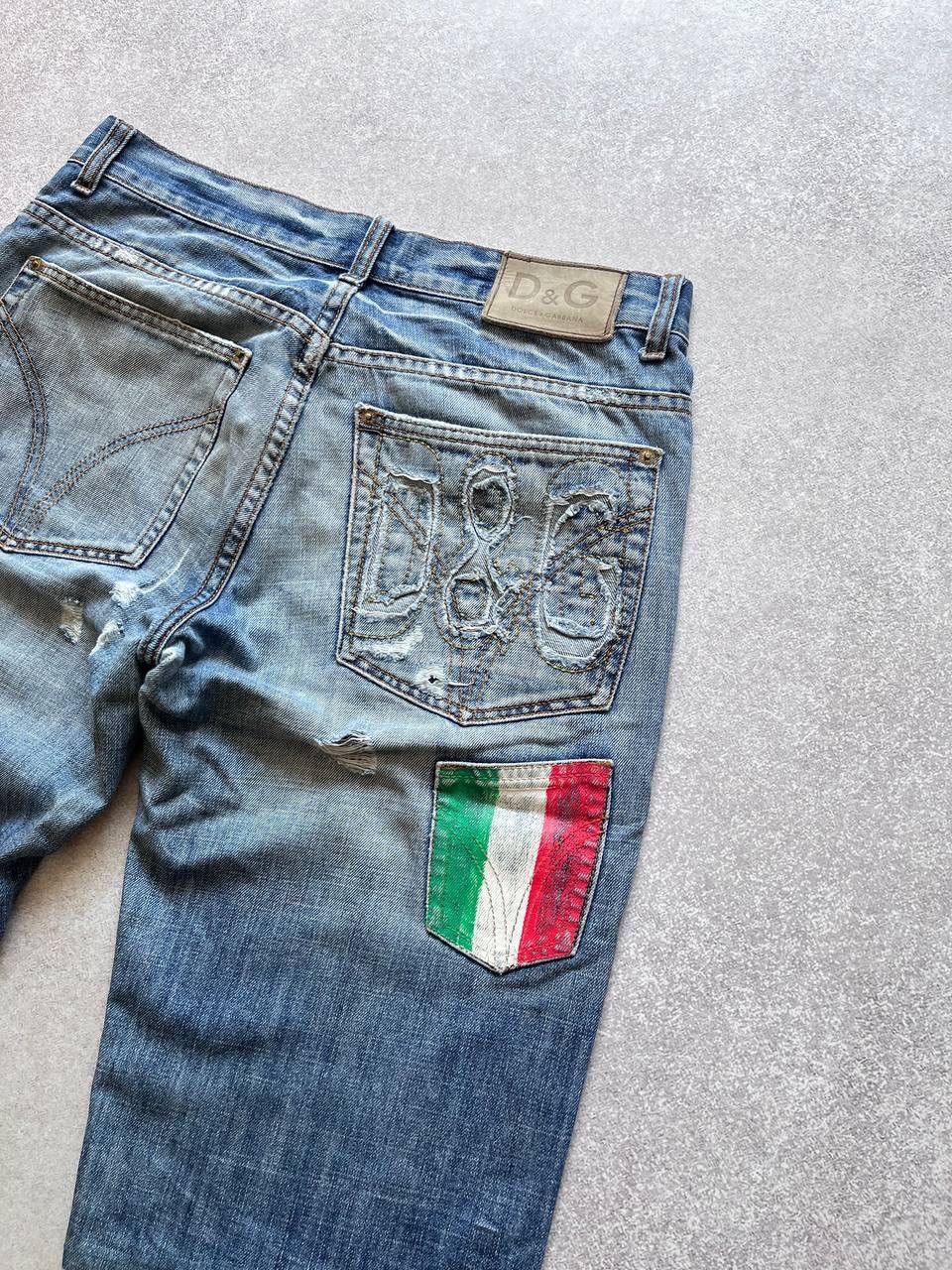 Dolce & Gabbana Vintage Dolce&Gabbana Embroidery Denim Shorts 32 Size US 32 / EU 48 - 2 Thumbnail