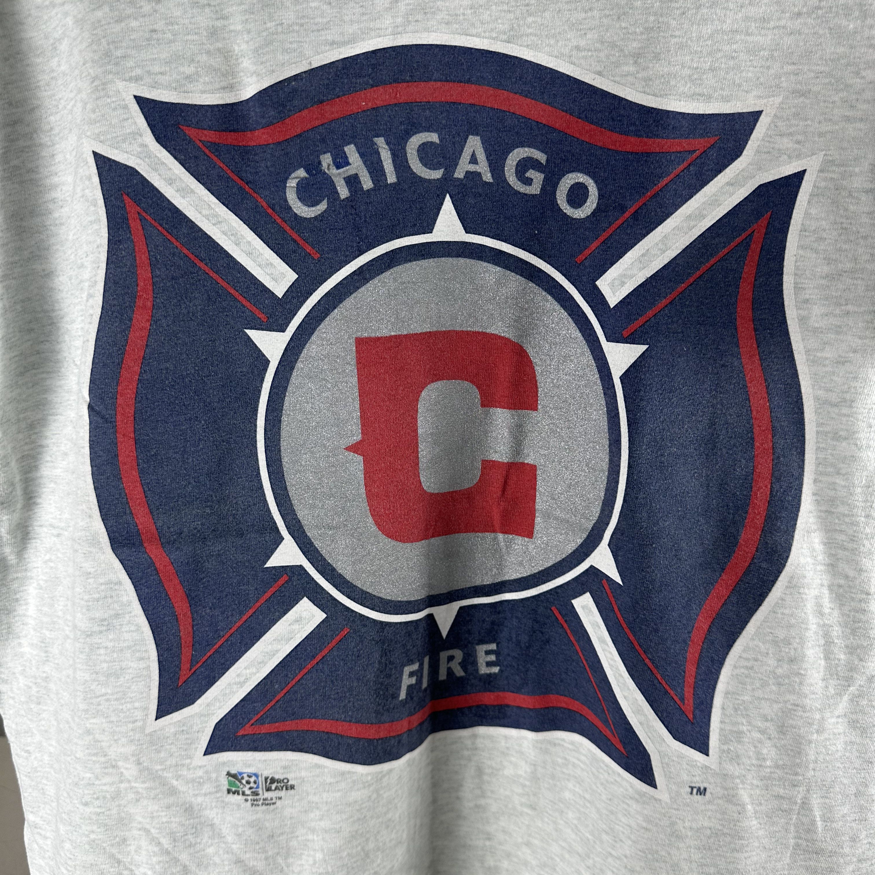 Vintage ​Vintage 1997 Chicago Fire MLS Soccer Graphic T-Shirt Size US L / EU 52-54 / 3 - 2 Thumbnail