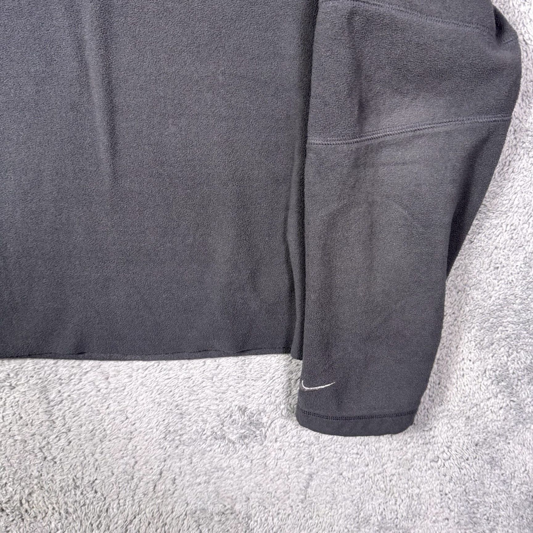 Nike VINTAGE Nike Sweatshirt Mens L Center Swoosh Y2K Silver Tag Cropped Fleece 90s Size US L / EU 52-54 / 3 - 4 Thumbnail