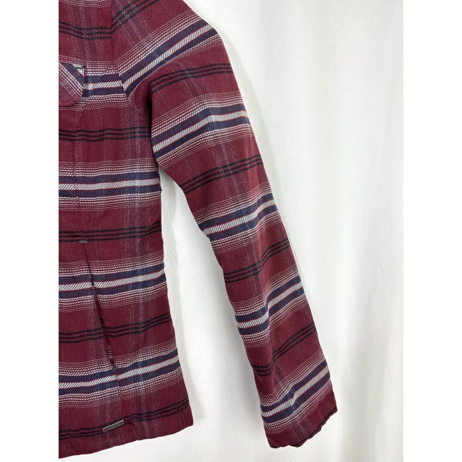 Prana PRANA Showdown Striped Plaid Red Down Puffer Jacket Women's XS Size XS / US 0-2 / IT 36-38 - 4 Thumbnail