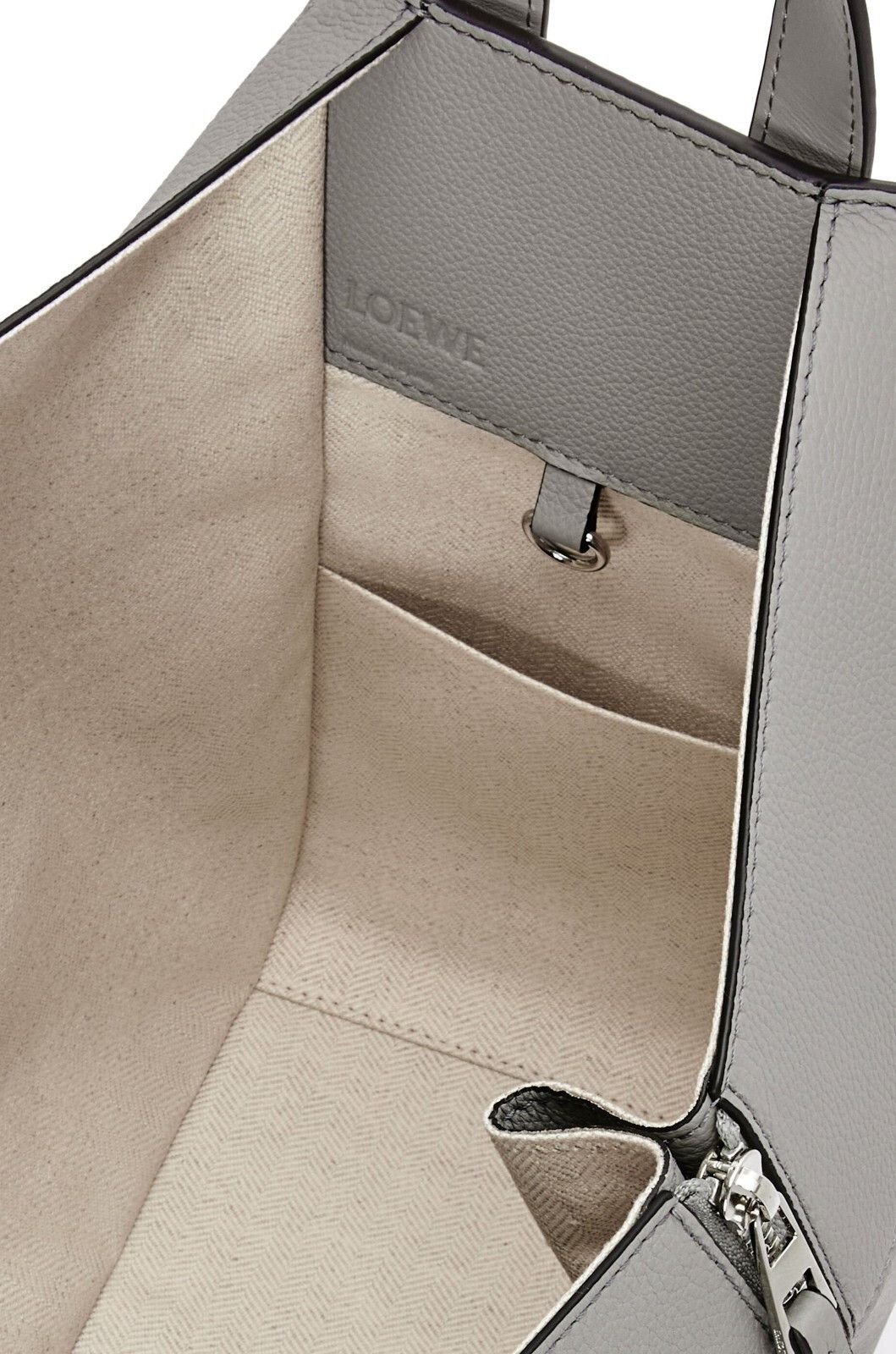 Loewe LOEWE Hammock Small Pearl Grey Grained Leather Handbag Size ONE SIZE - 4 Thumbnail