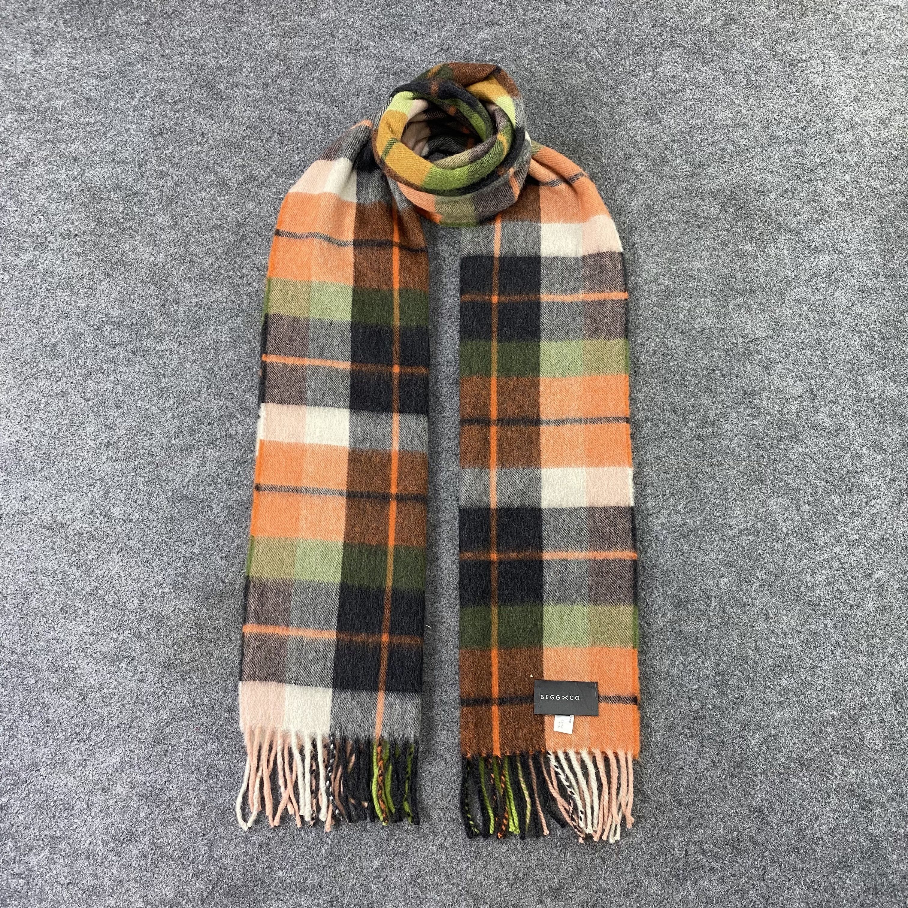 Begg x Co × Vintage Begg & Co Muffler / Scarf / Neckwear - T1376 Size ONE SIZE - 1 Thumbnail