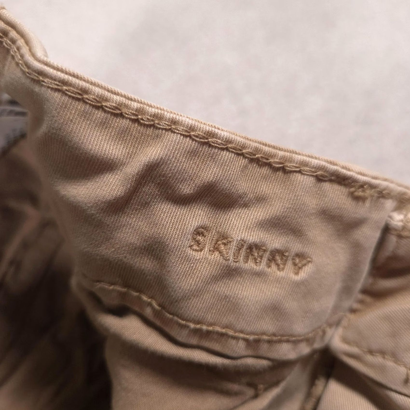 American Eagle Outfitters VINTAGE? No. American Eagle Outfitters Pants Mens 29x30 Khaki Skinny Flex Chino Stretch Size US 29 - 5 Thumbnail