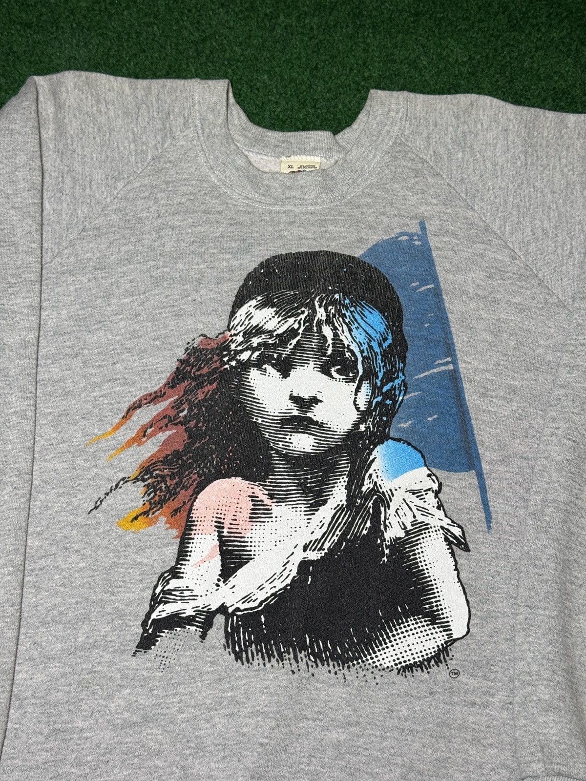 Vintage Vintage 80s 90s Les Miserables XL Retro Musical Sweatshirt Size US XL / EU 56 / 4 - 2 Thumbnail