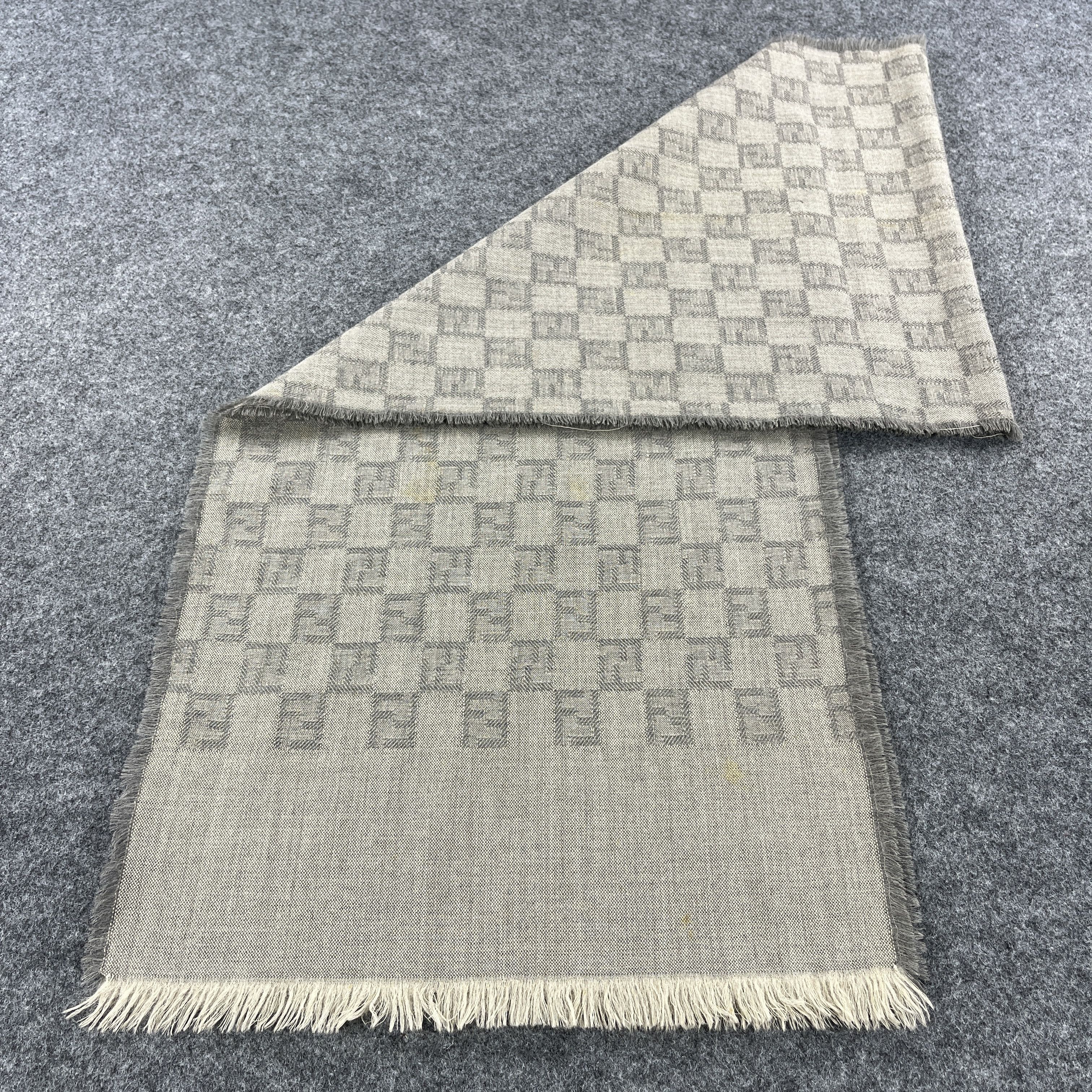 Vintage Vintage FendI Scarf / Muffler / Neckwear T1441 Size ONE SIZE - 4 Thumbnail