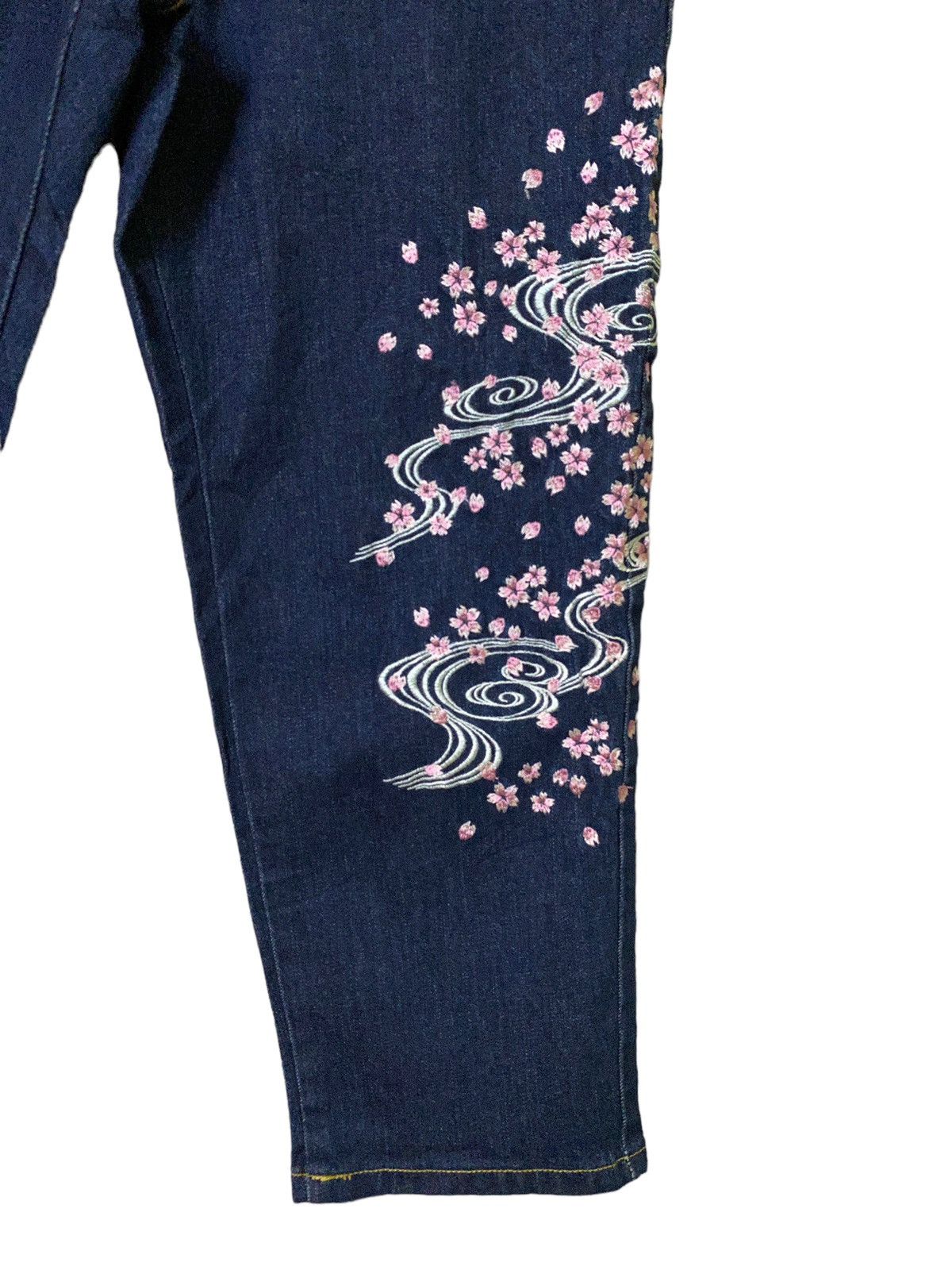 Japanese Brand Vintage THE JAPAN TRADITION Sakura Floral Embroidered Denim Size US 32 / EU 48 - 6 Thumbnail