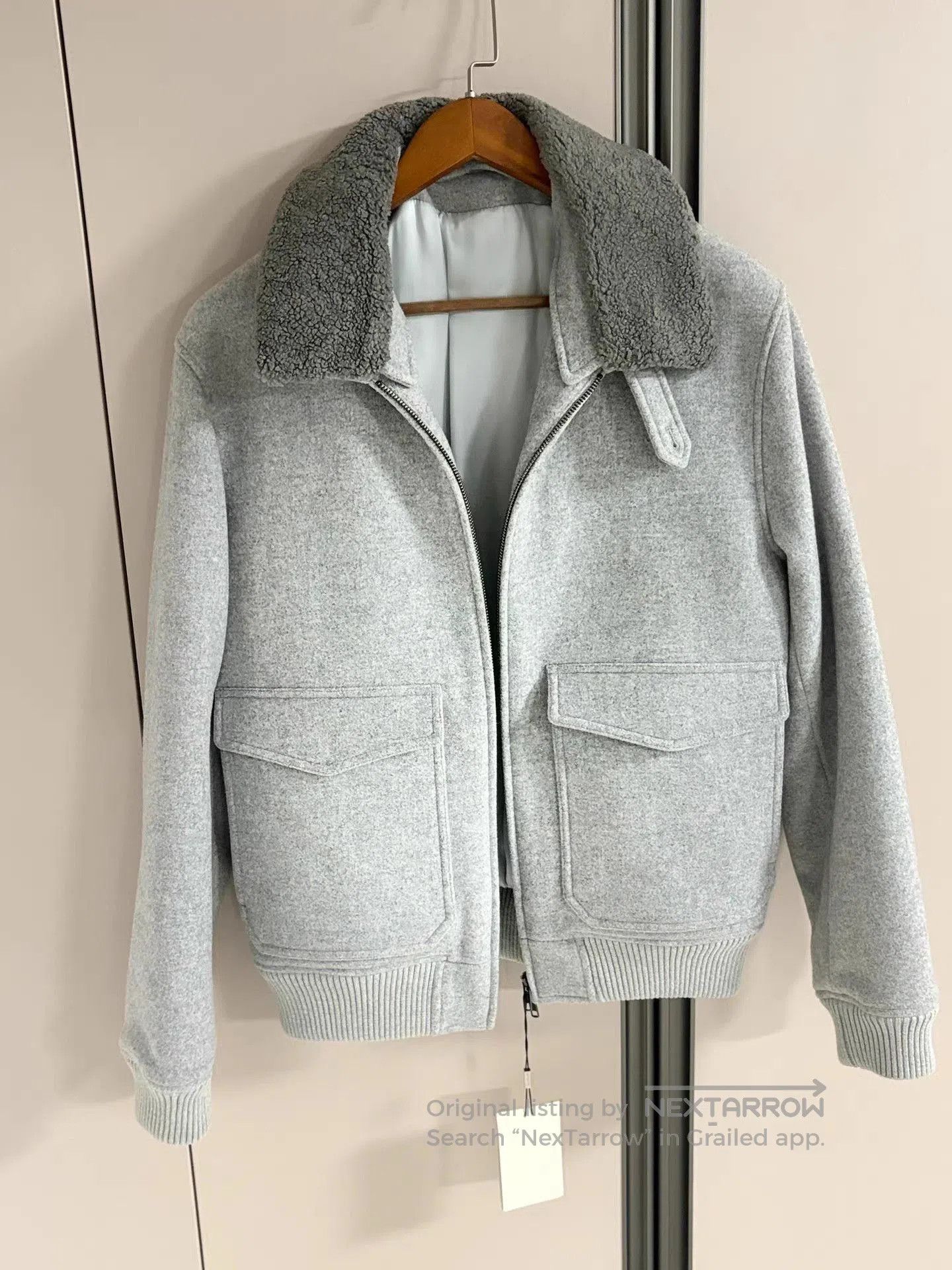 Suitsupply White Shearling Collar Bomber Jacket Size L. Size US L / EU 52-54 / 3 - 1 Thumbnail