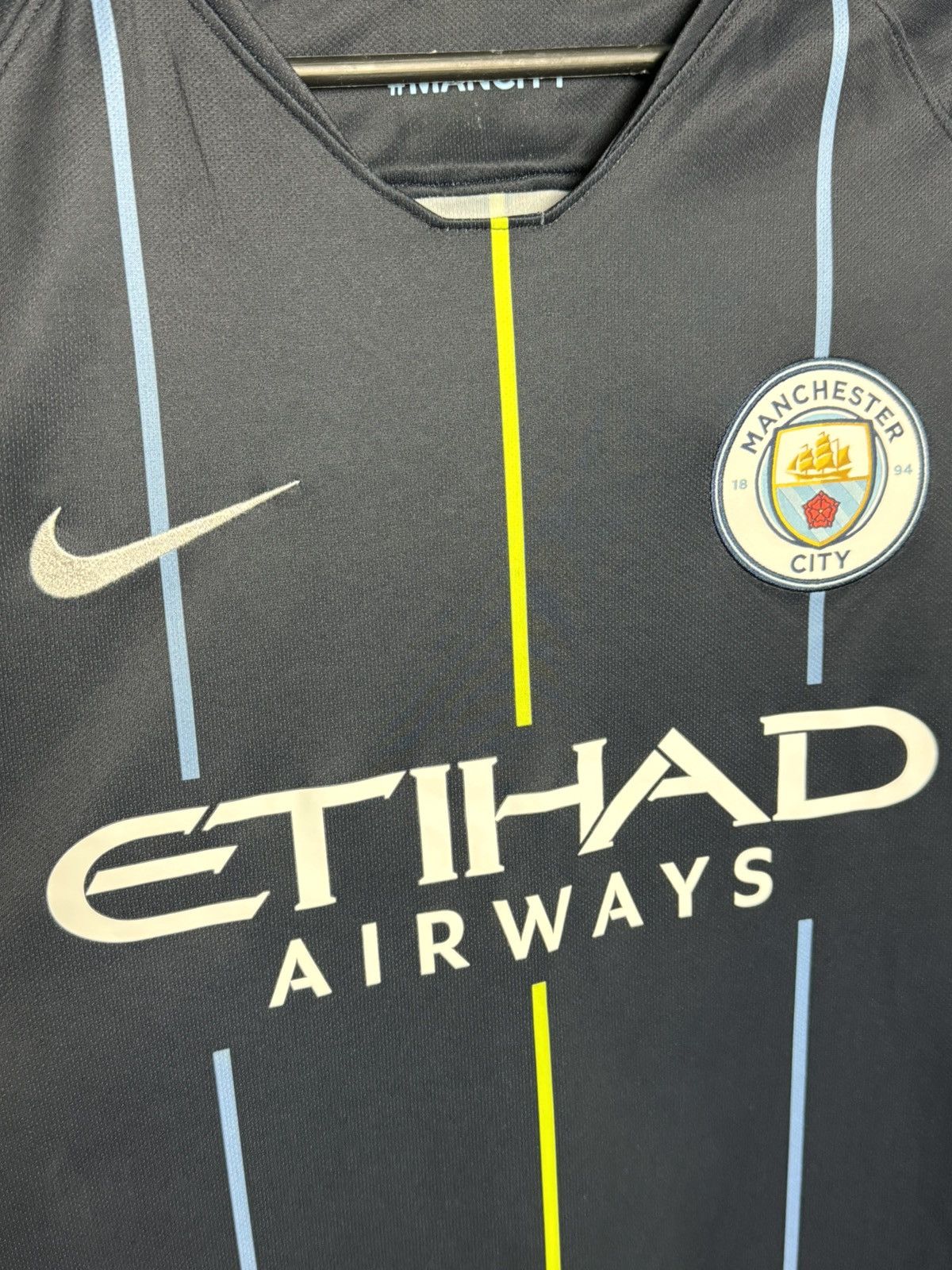Nike Manchester City 18/19 Away Football Jersey Size US S / EU 44-46 / 1 - 3 Thumbnail