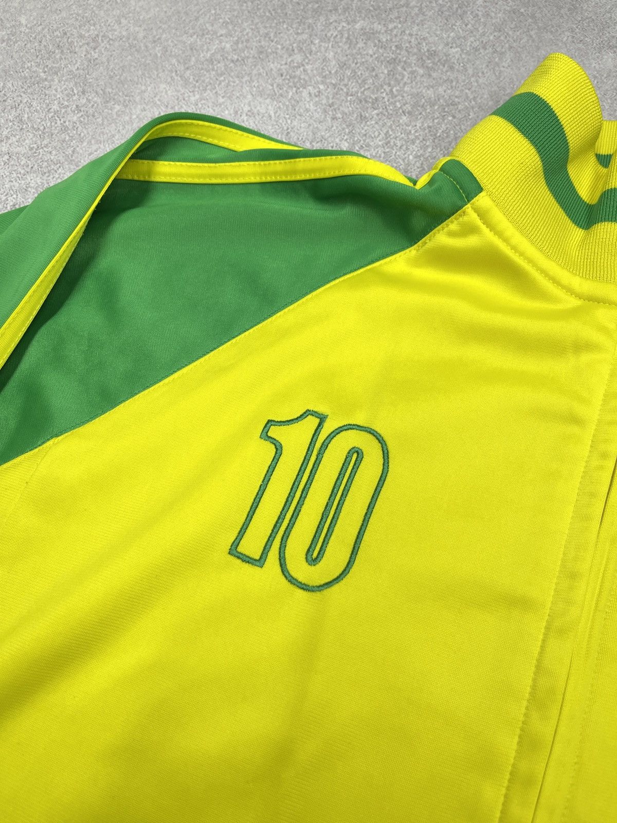 Other Vintage Brazil World Soccer CBF #10 Full Zip Track Jacket Size US M / EU 48-50 / 2 - 5 Thumbnail