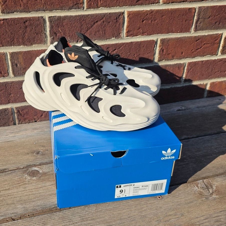 Adidas Adidas adiFOM Q "Wonder White/Core Black" Size US 9.5 / EU 42-43 - 1 Thumbnail