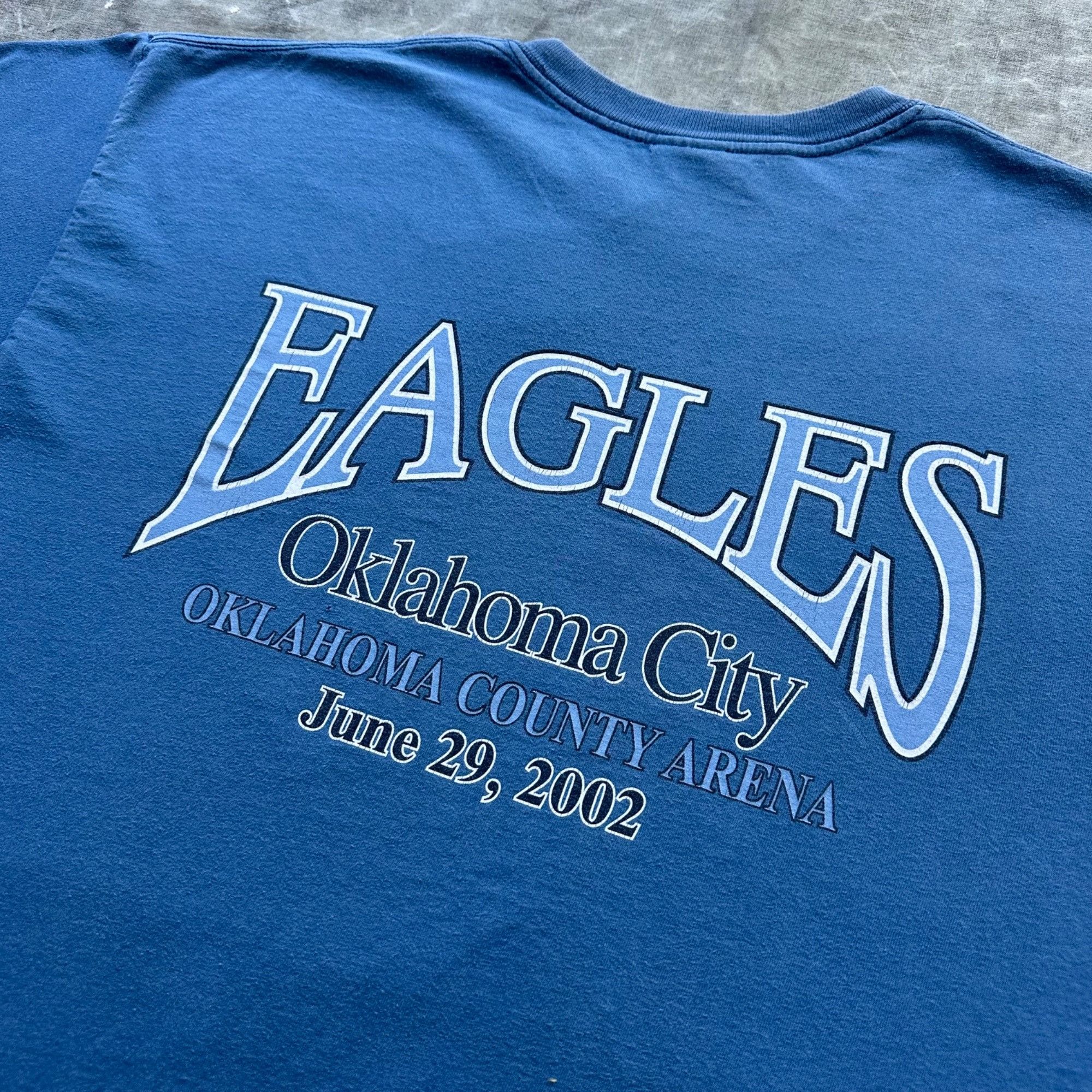 Band Tees × Vintage Vintage 2002 Eagles OKC Show Band Tour Shirt Size US XL / EU 56 / 4 - 4 Thumbnail
